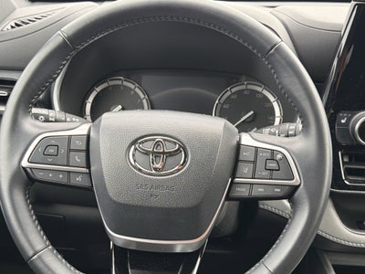 2022 Toyota Highlander XSE