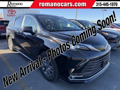 2023 Toyota Sienna XLE
