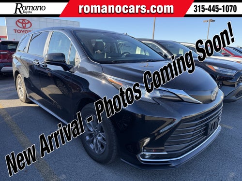 2023 Toyota Sienna XLE