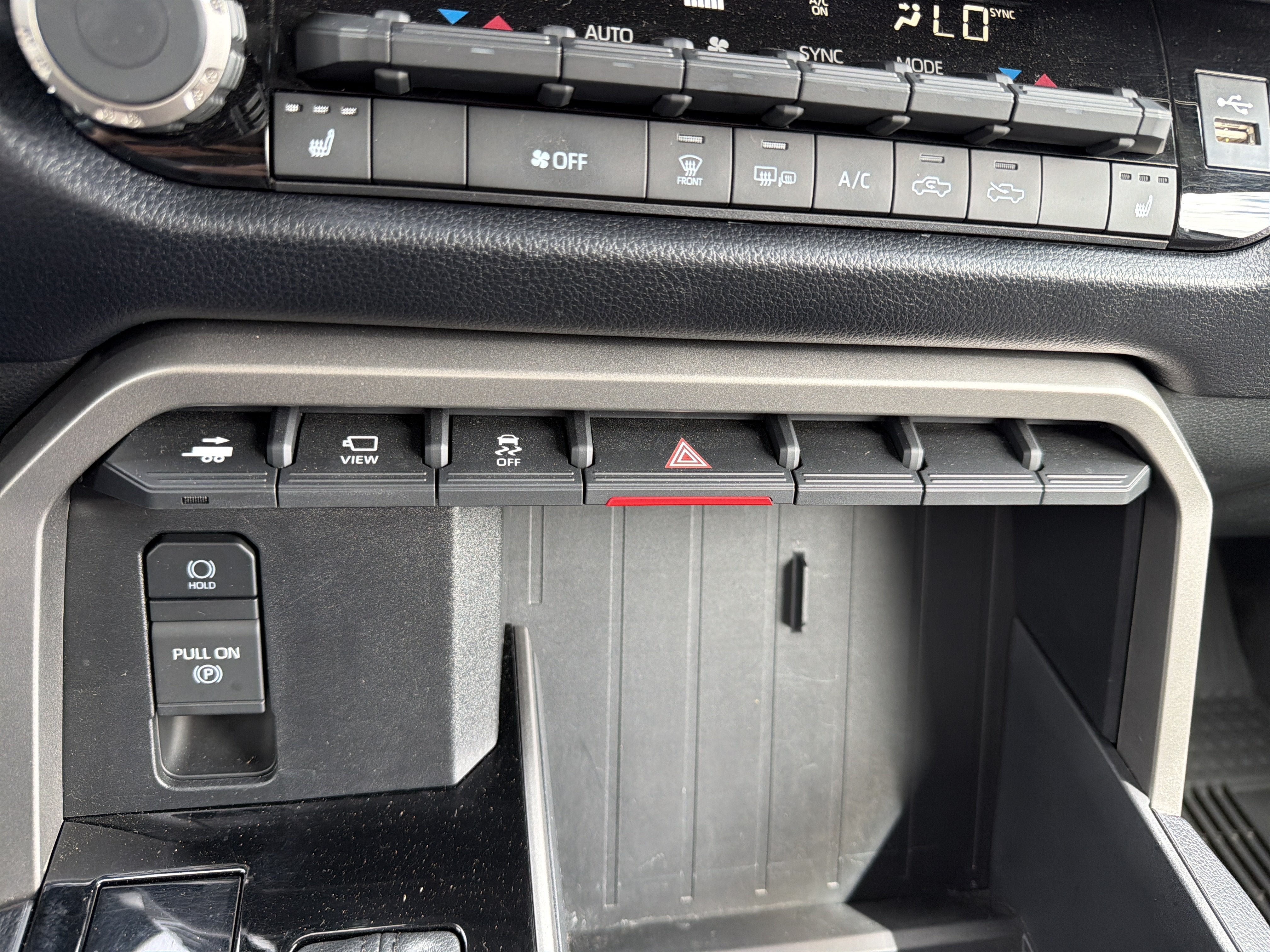 2023 Toyota Tundra 4WD SR5