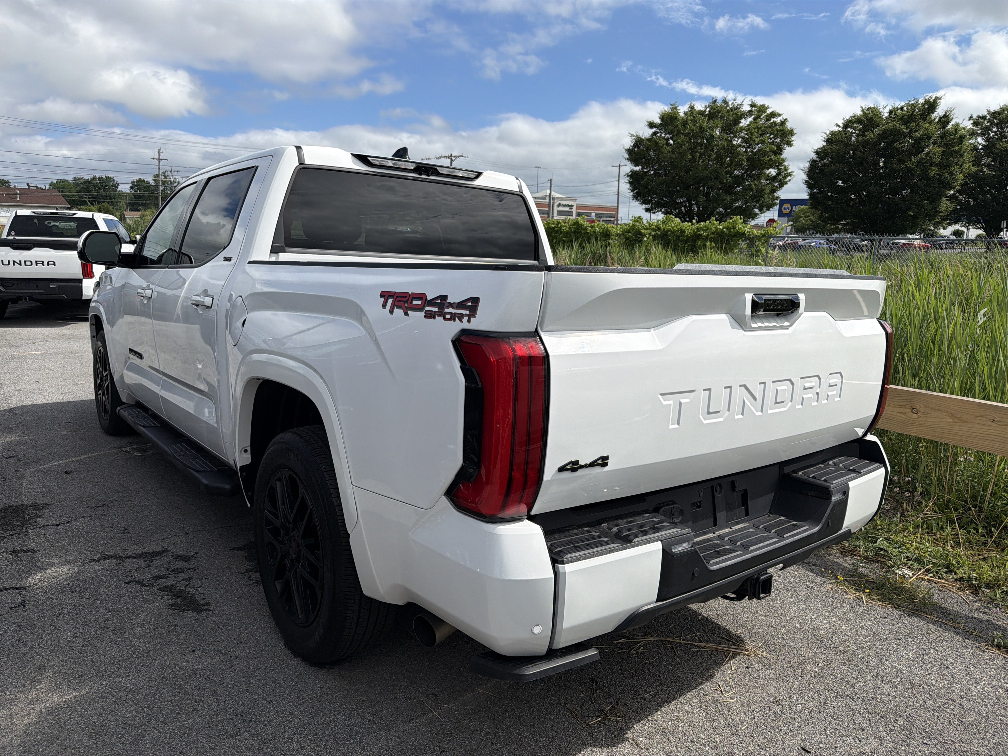 2023 Toyota Tundra 4WD SR5