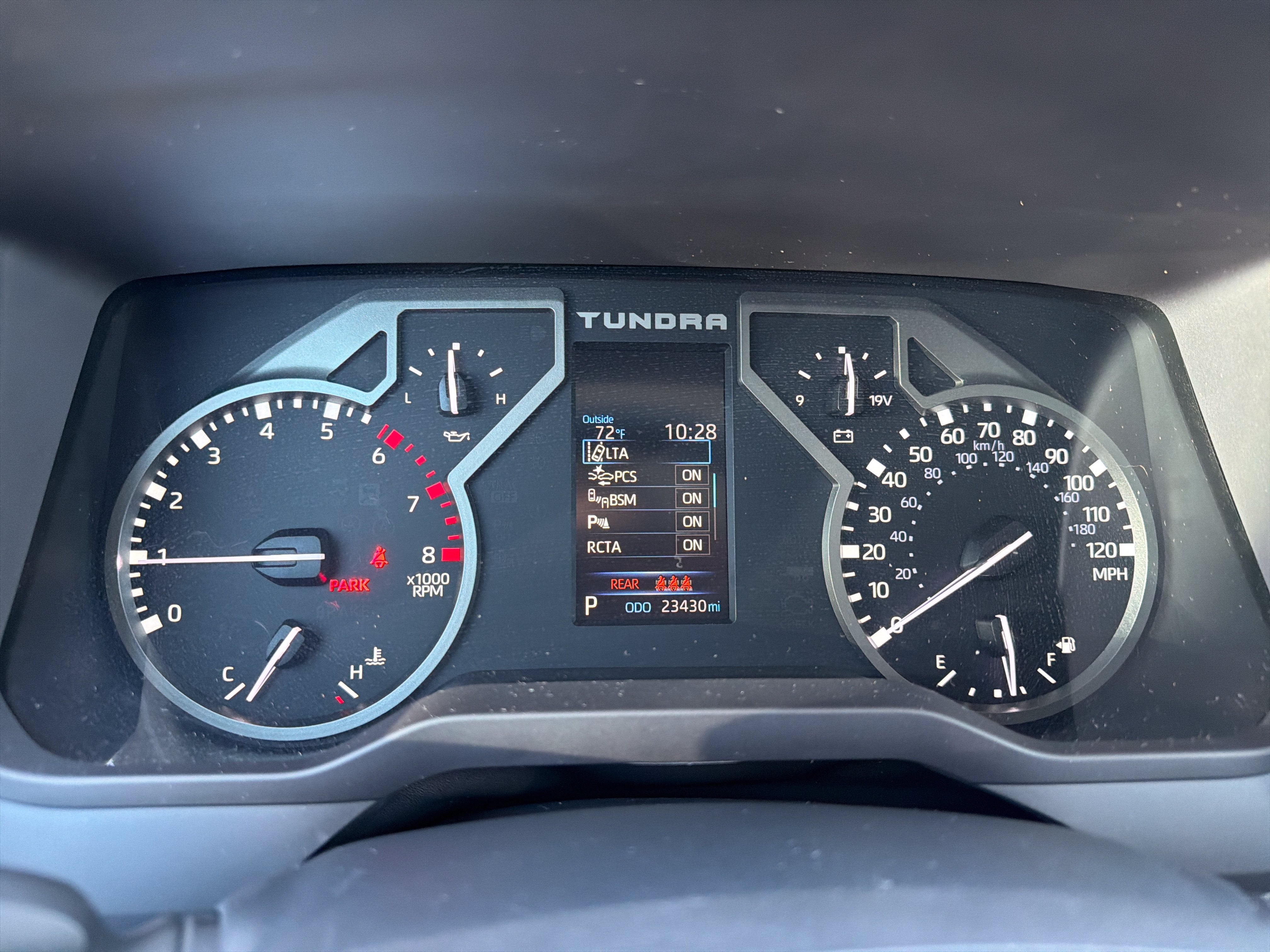 2023 Toyota Tundra 4WD SR5