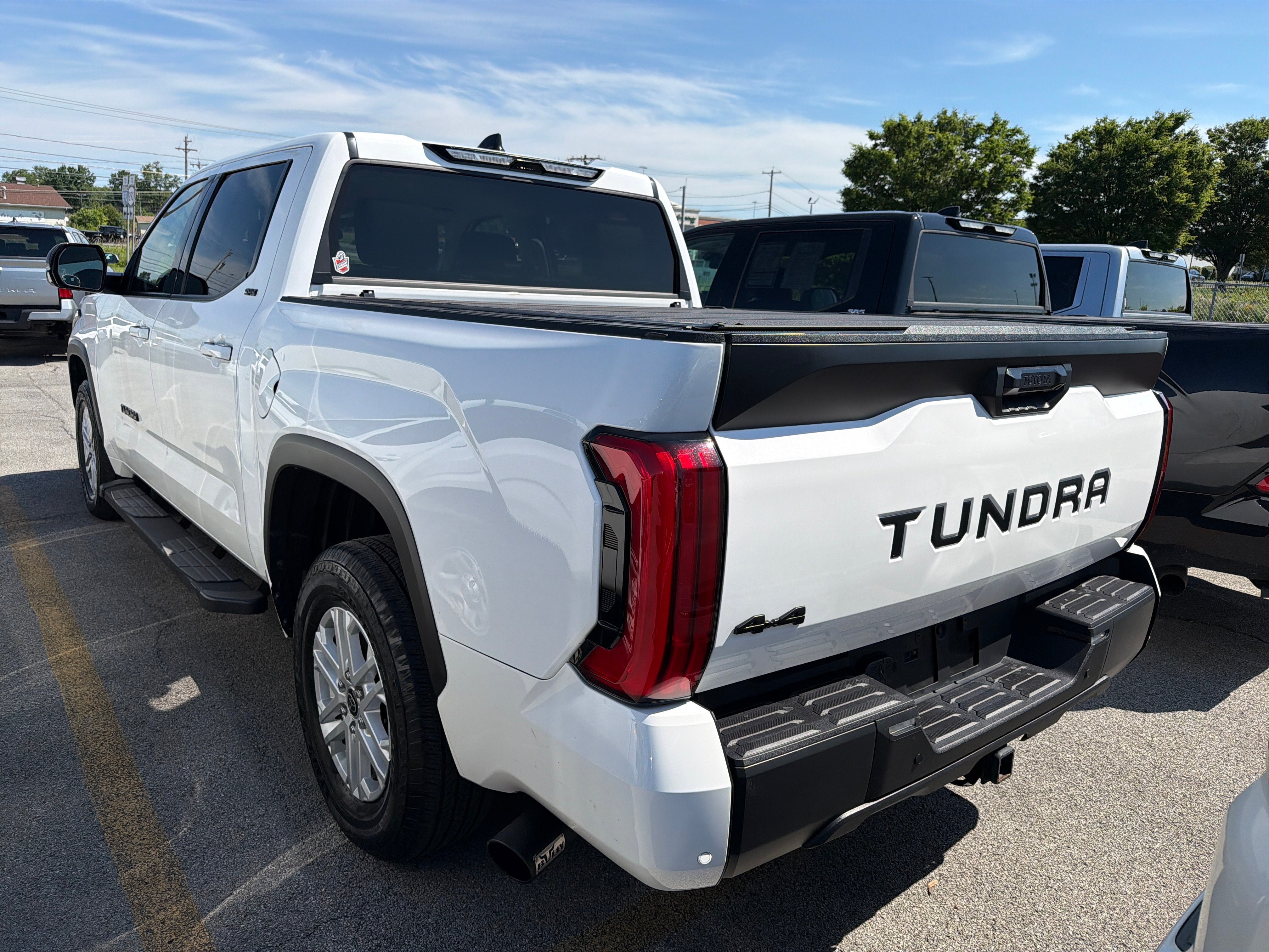 2023 Toyota Tundra 4WD SR5