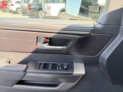 2024 Toyota Tundra 4WD SR5