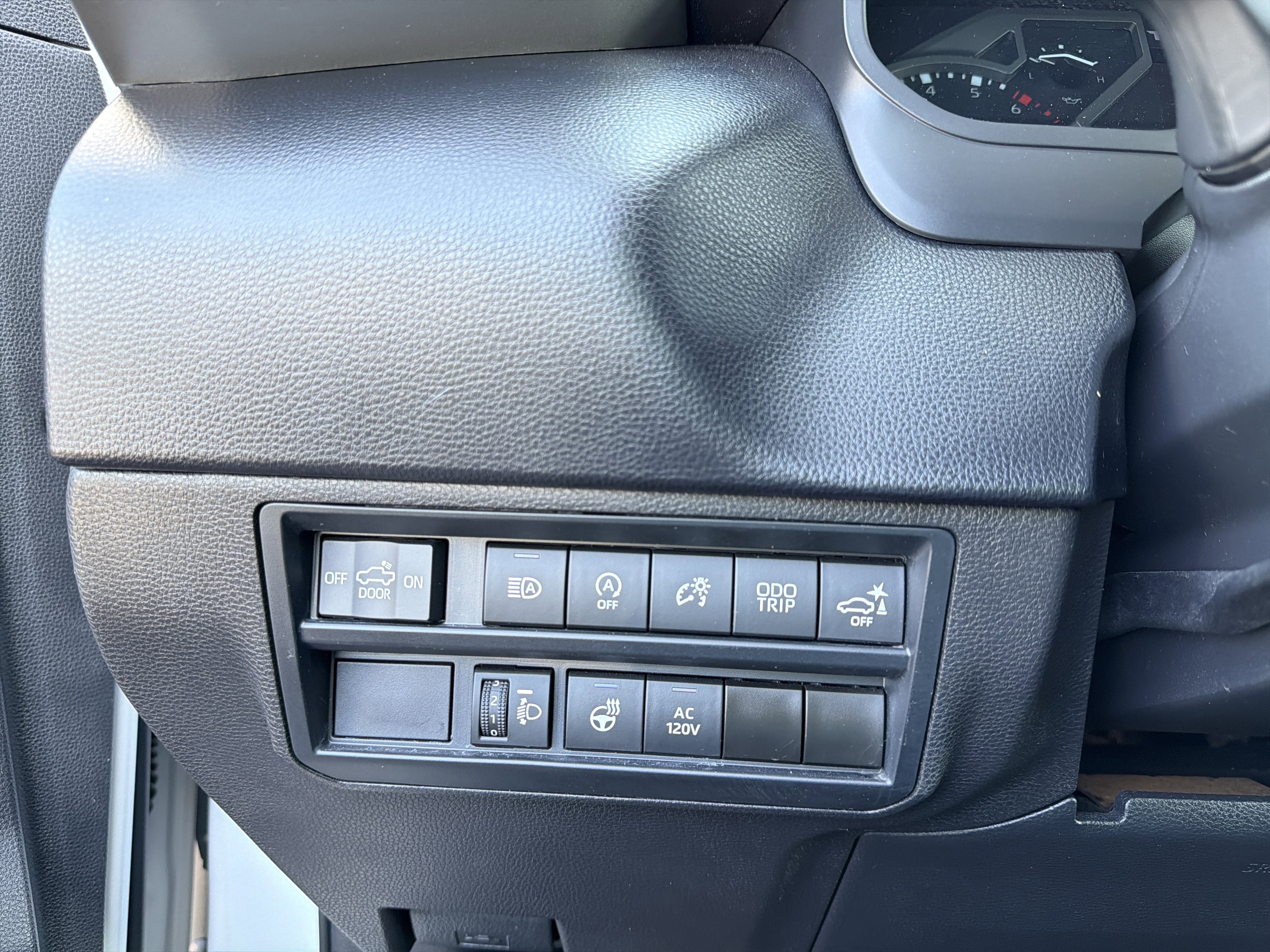 2024 Toyota Tundra 4WD SR5
