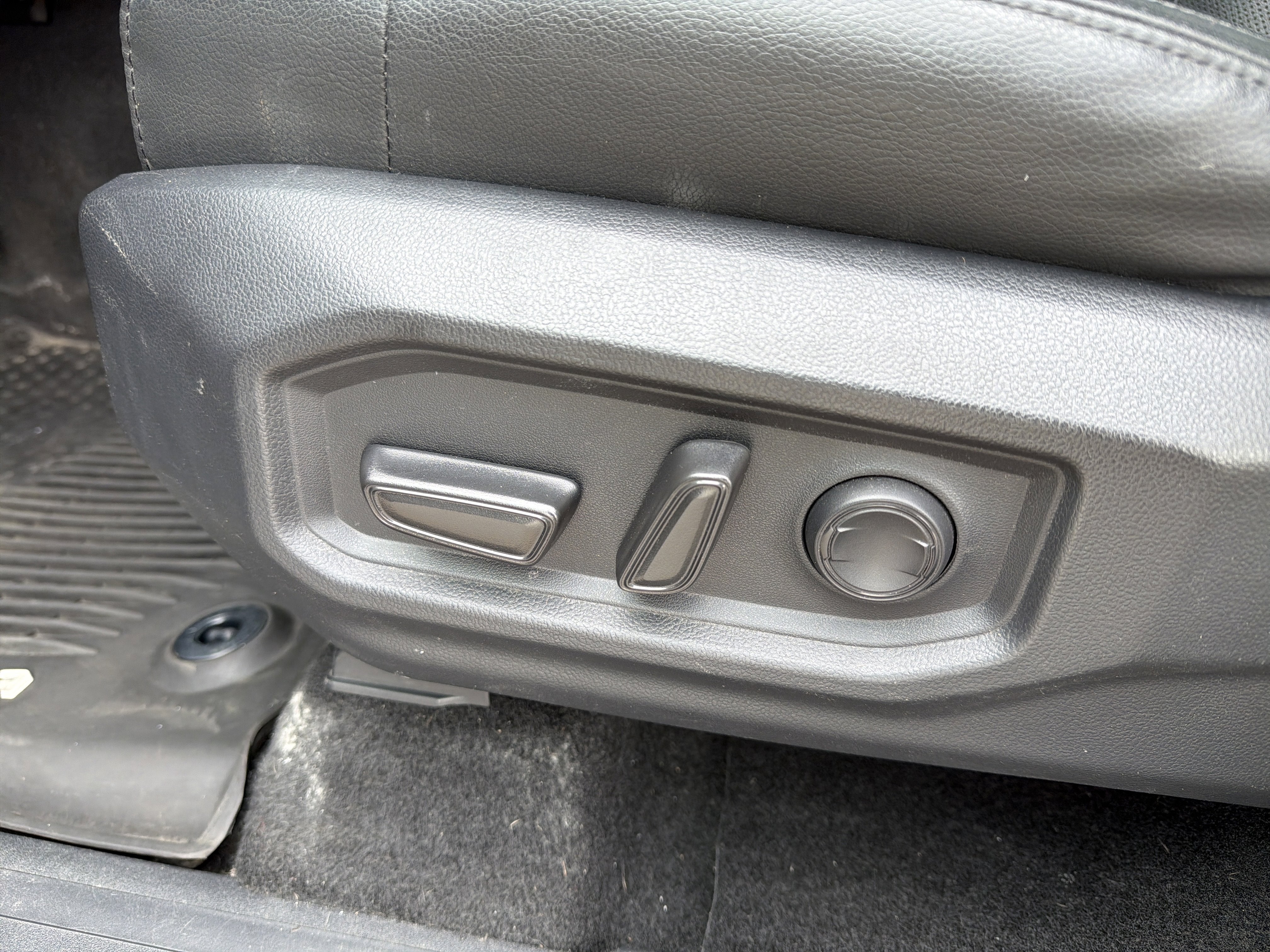 2023 Toyota Tundra 4WD SR5