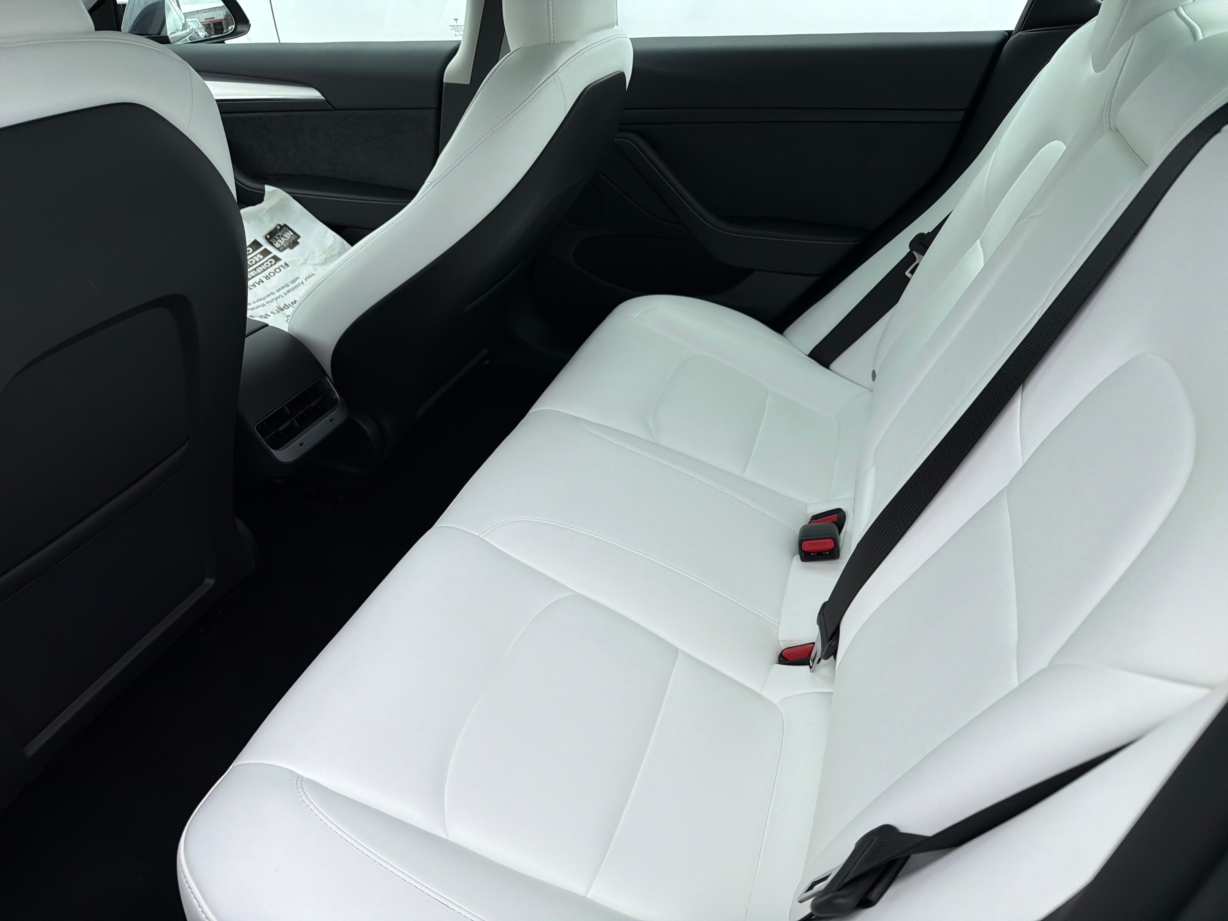 2023 Tesla Model 3 Performance