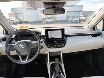 2024 Toyota Corolla Cross LE