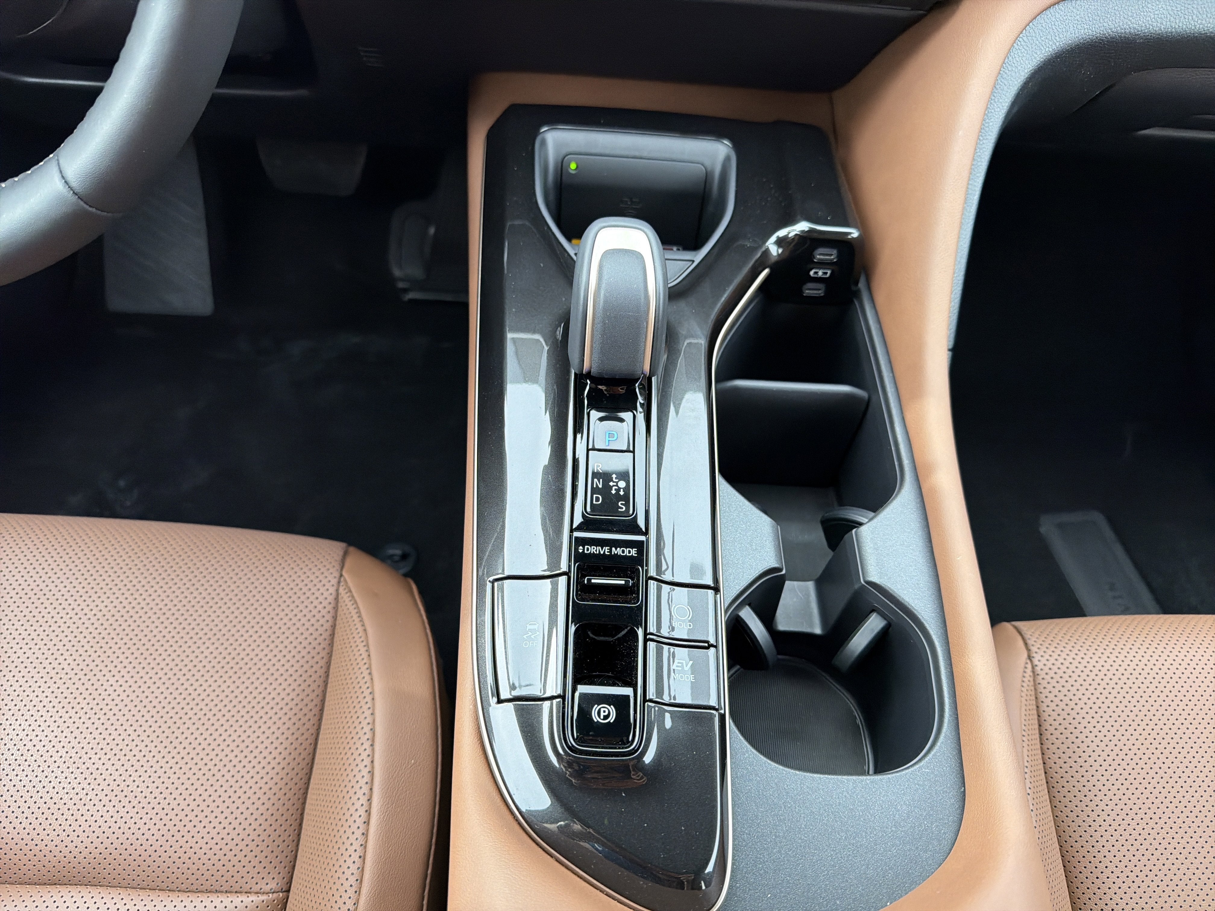 2025 Toyota Crown Signia XLE