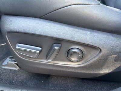 2023 Toyota Venza Base