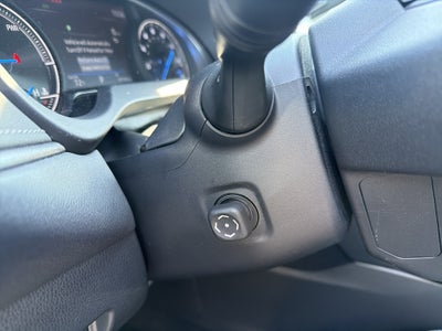 2023 Toyota Venza Base