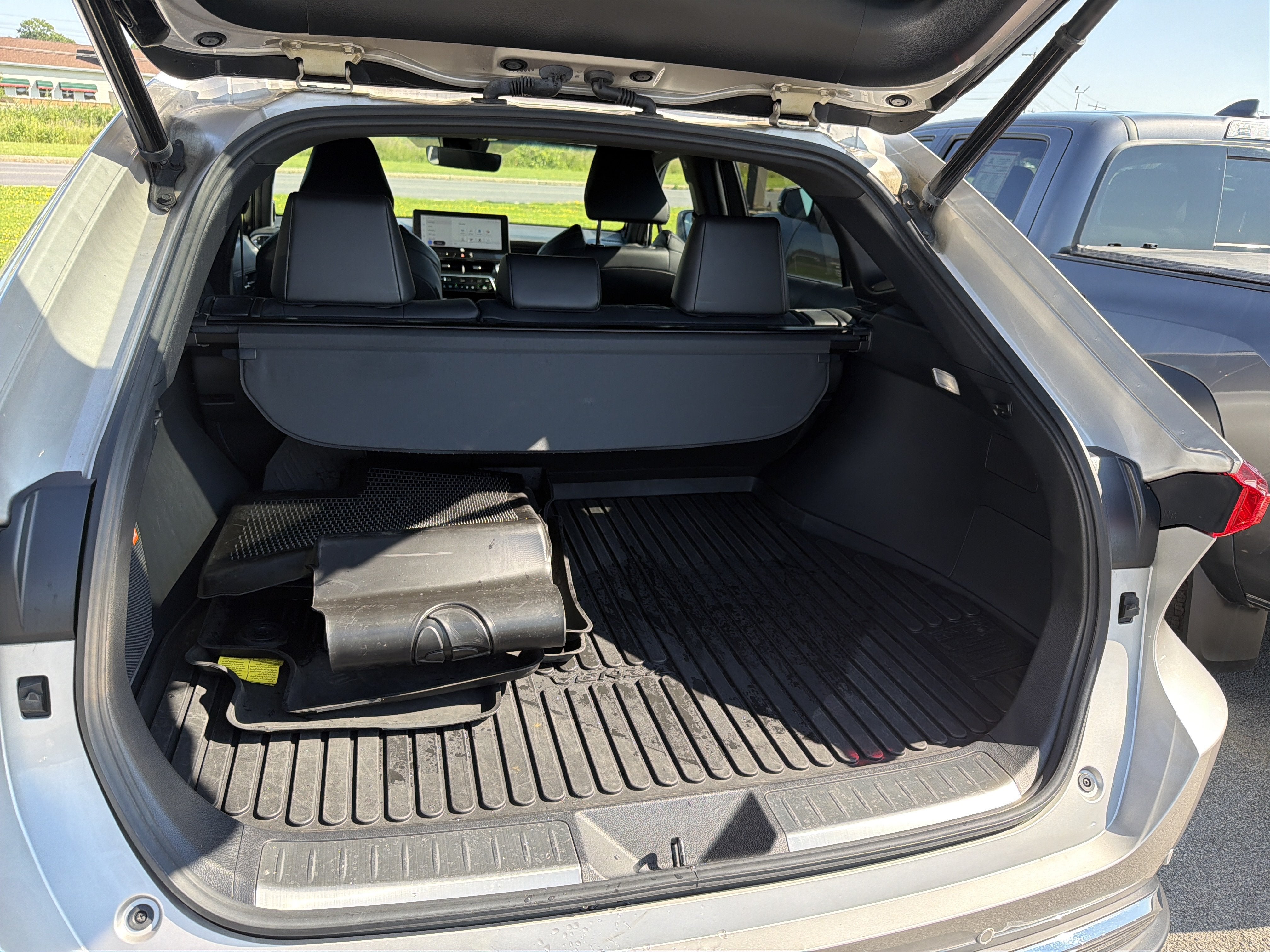 2023 Toyota Venza Base