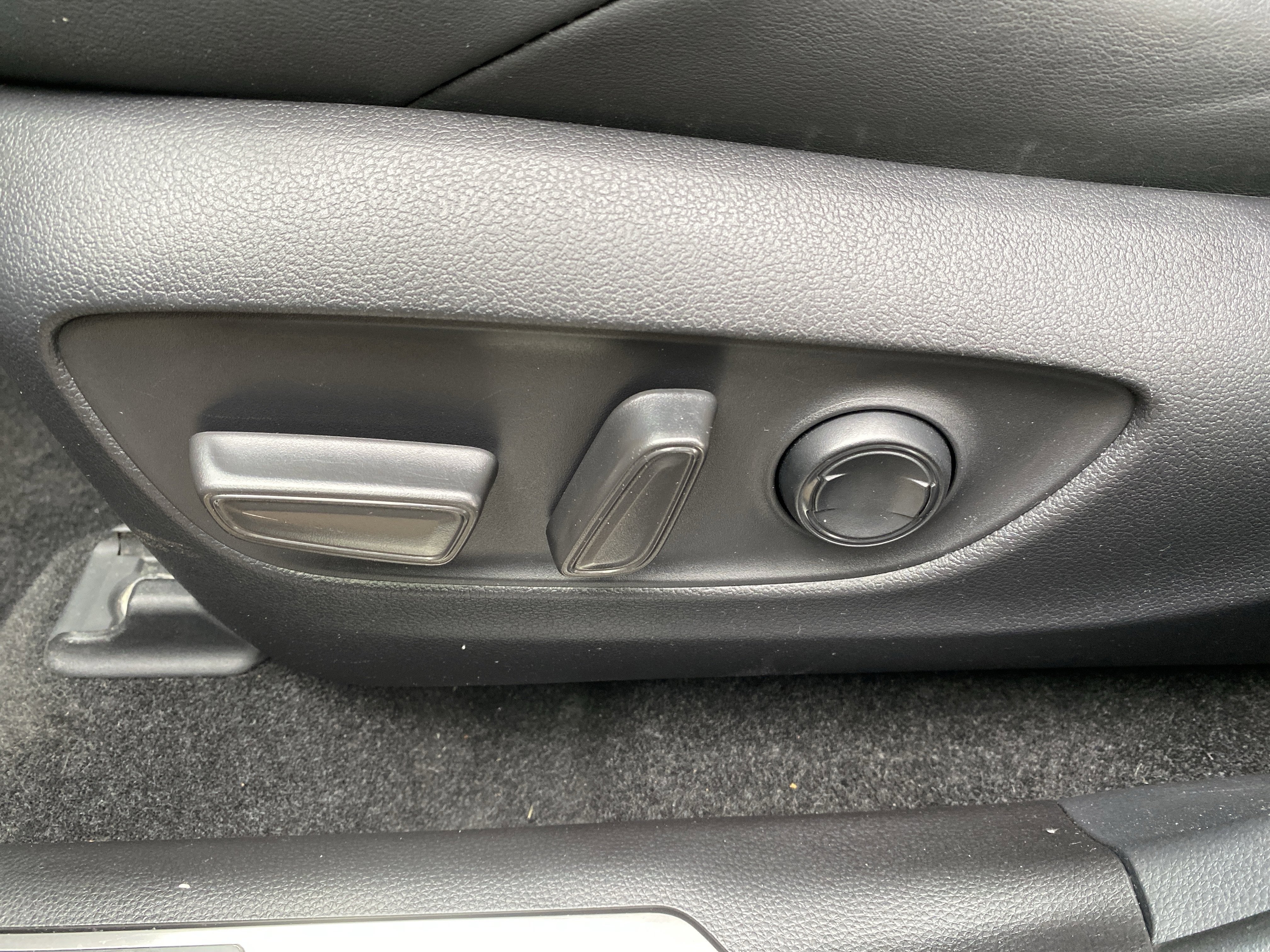 2022 Toyota Venza XLE