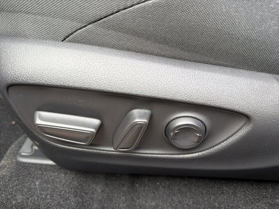 2023 Toyota Venza LE