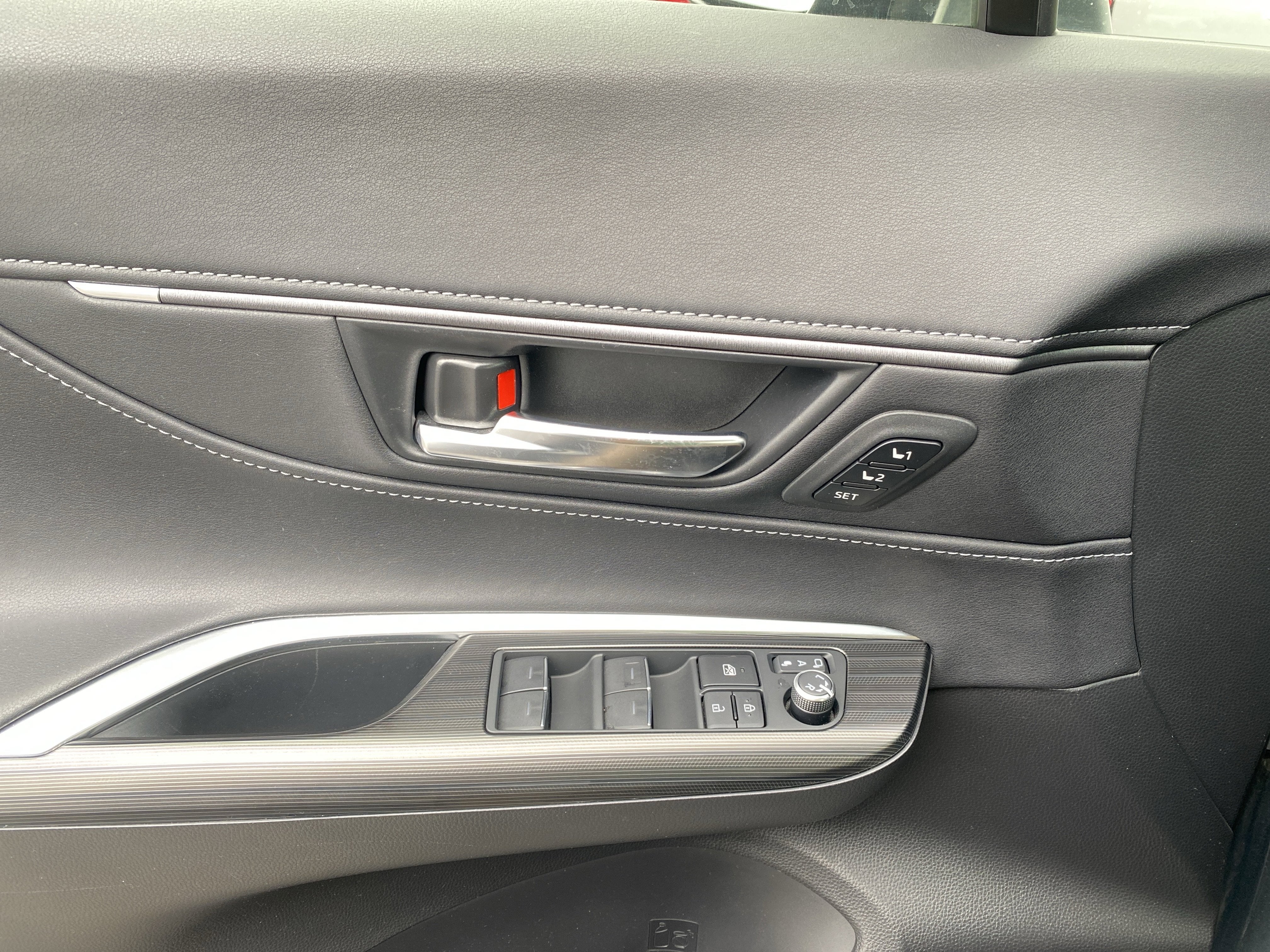 2022 Toyota Venza XLE