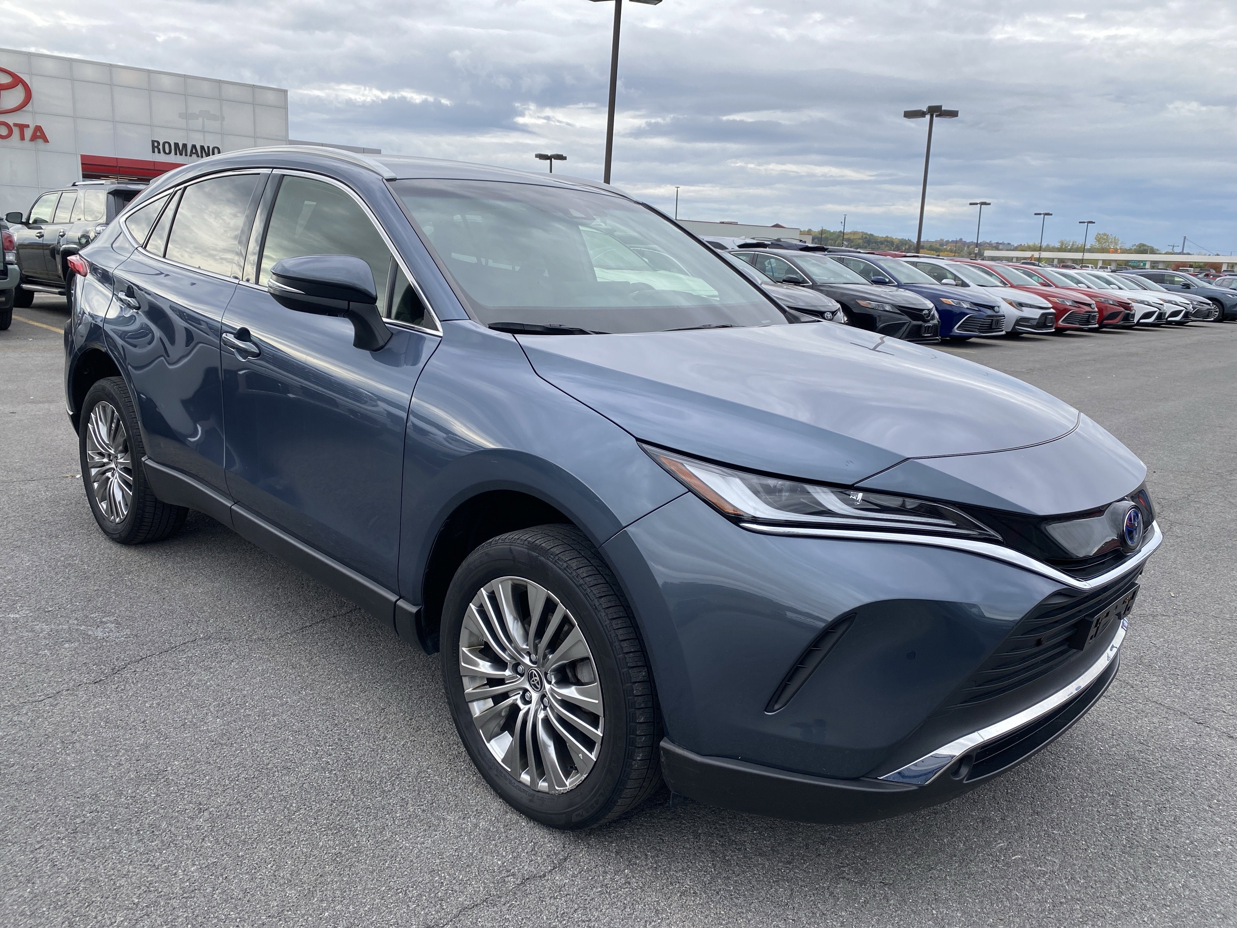 2022 Toyota Venza XLE