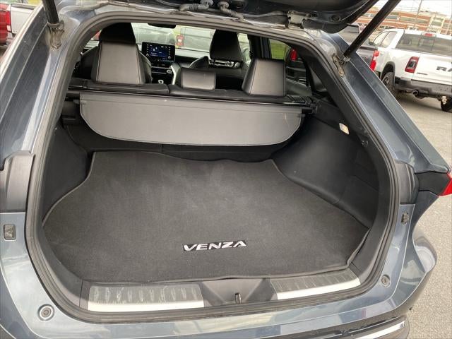 2022 Toyota Venza XLE