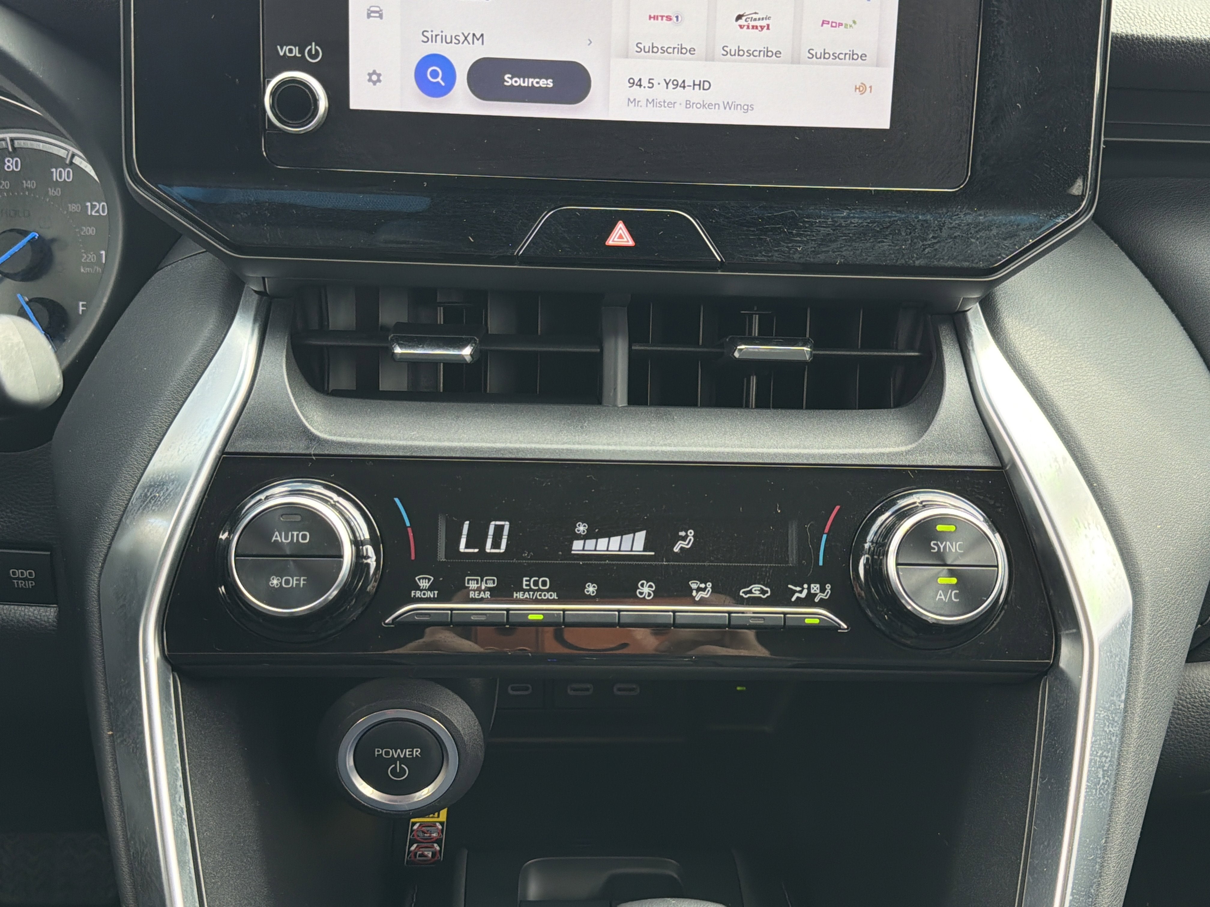 2023 Toyota Venza LE