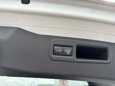 2023 Toyota Venza LE