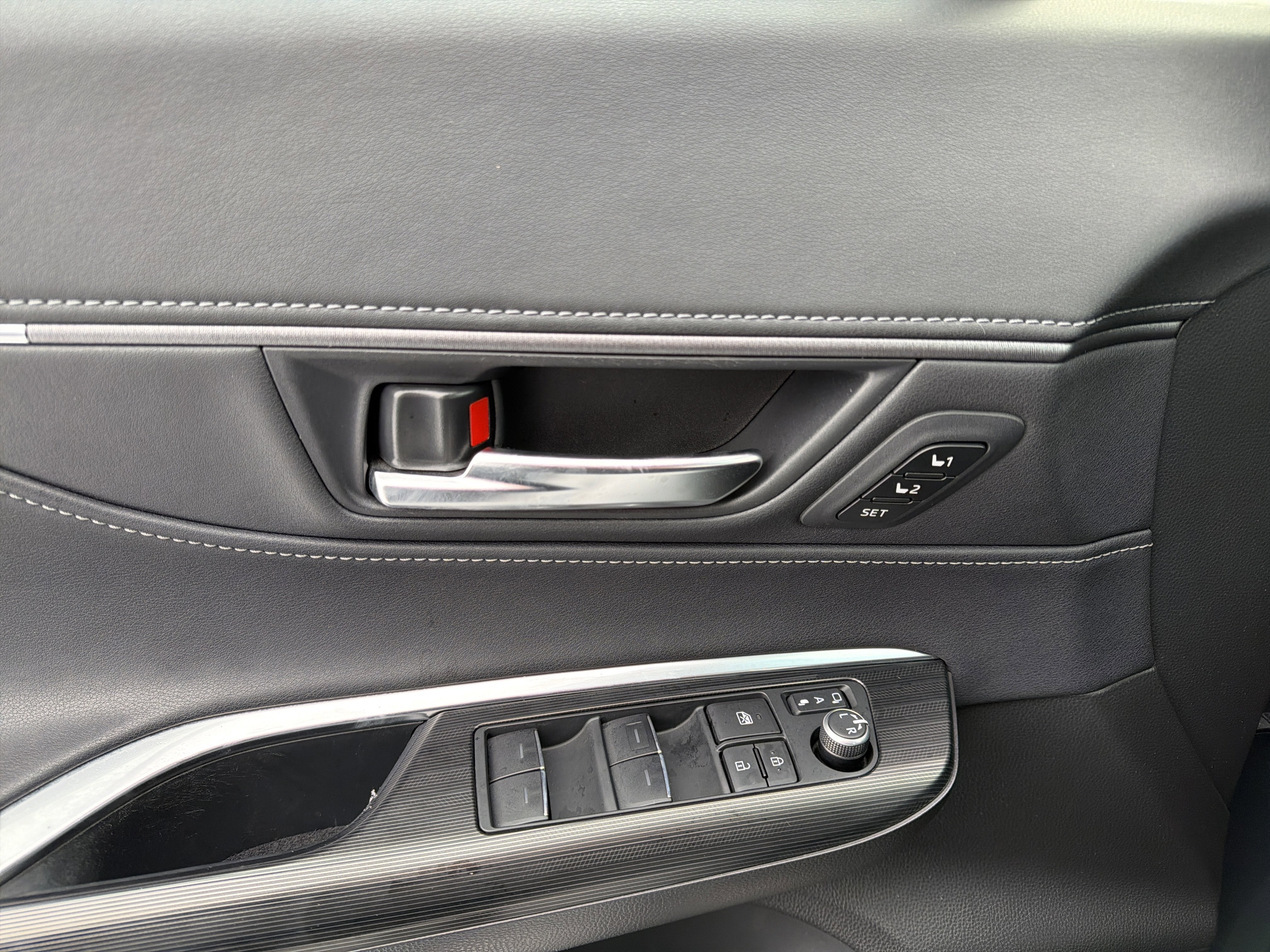 2023 Toyota Venza XLE