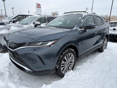 2023 Toyota Venza XLE