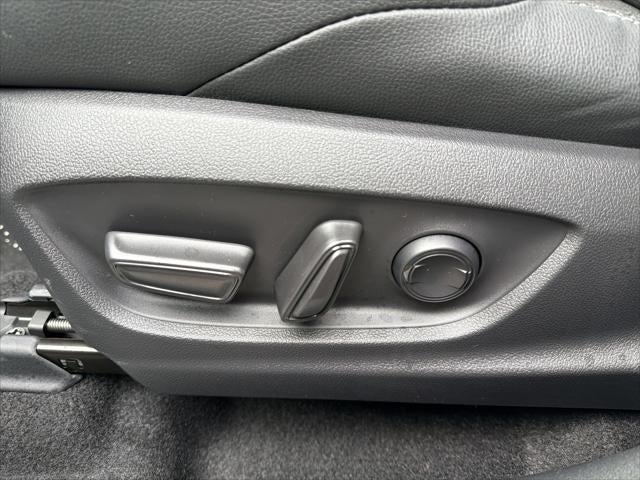 2025 Toyota bZ4X XLE