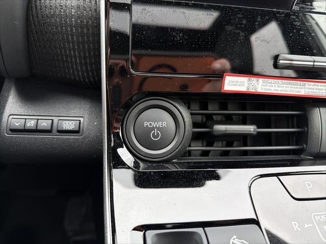 2025 Toyota bZ4X XLE