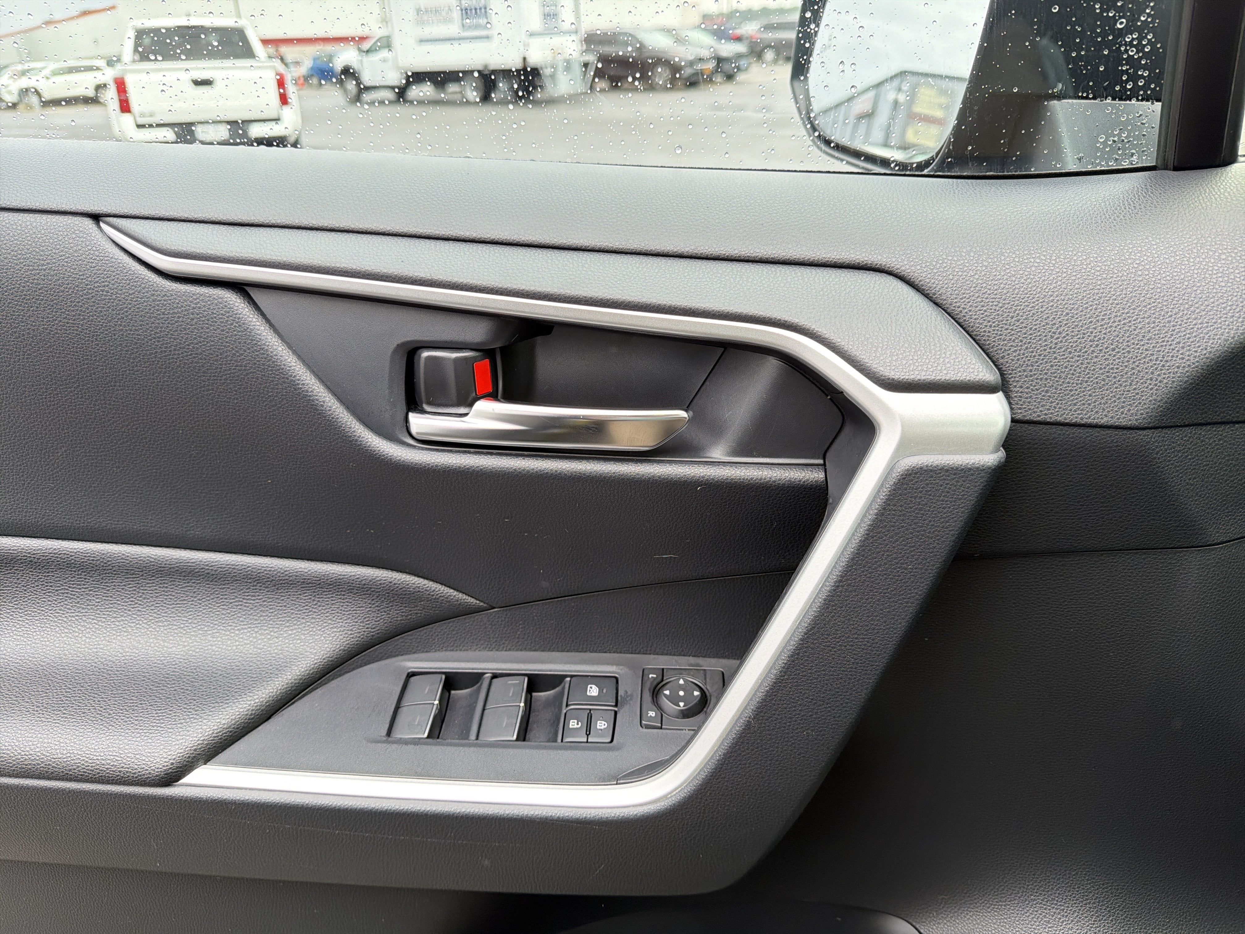2023 Toyota RAV4 Prime SE