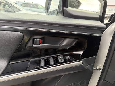 2025 Toyota bZ4X XLE