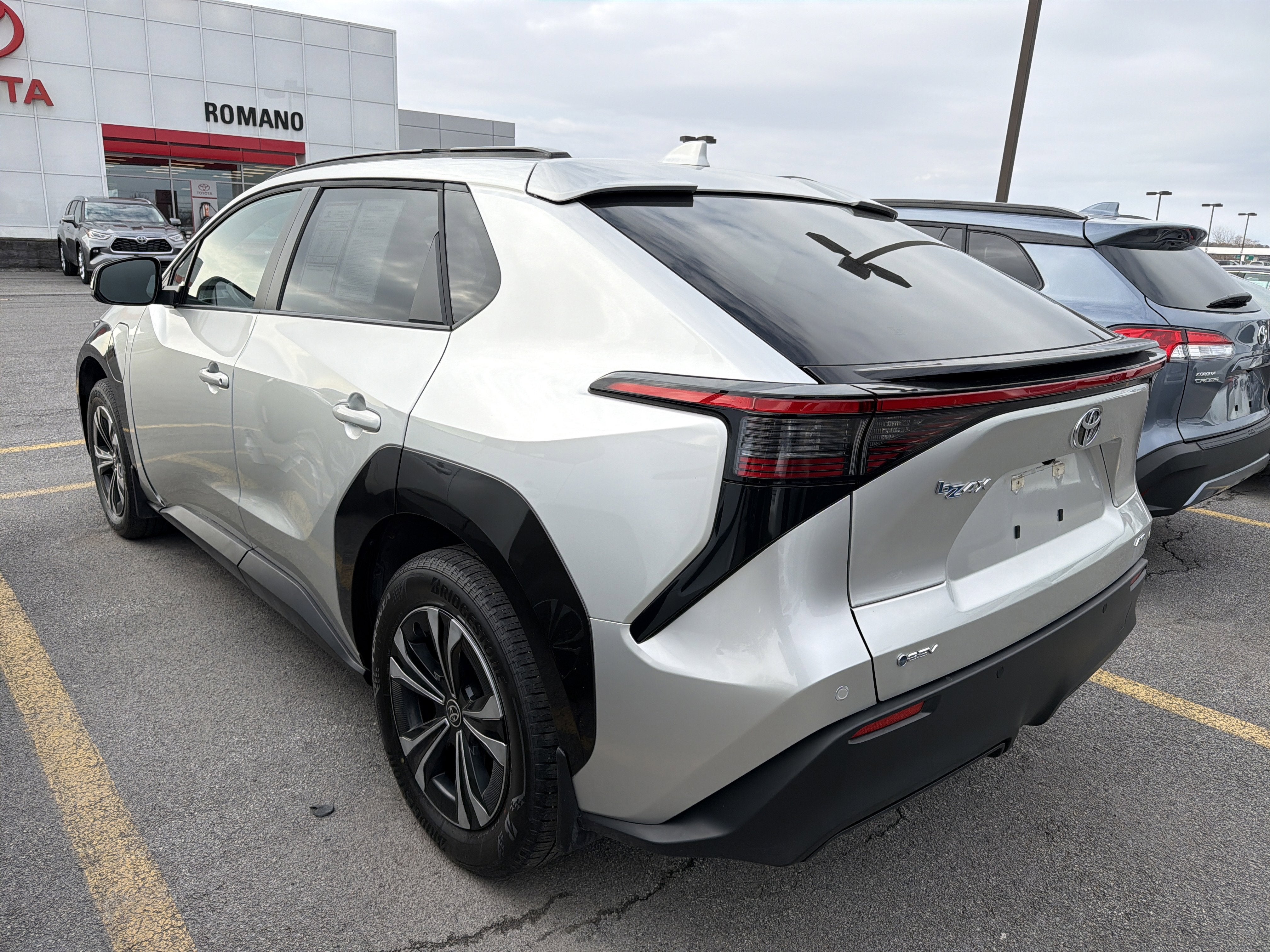 2025 Toyota bZ4X XLE