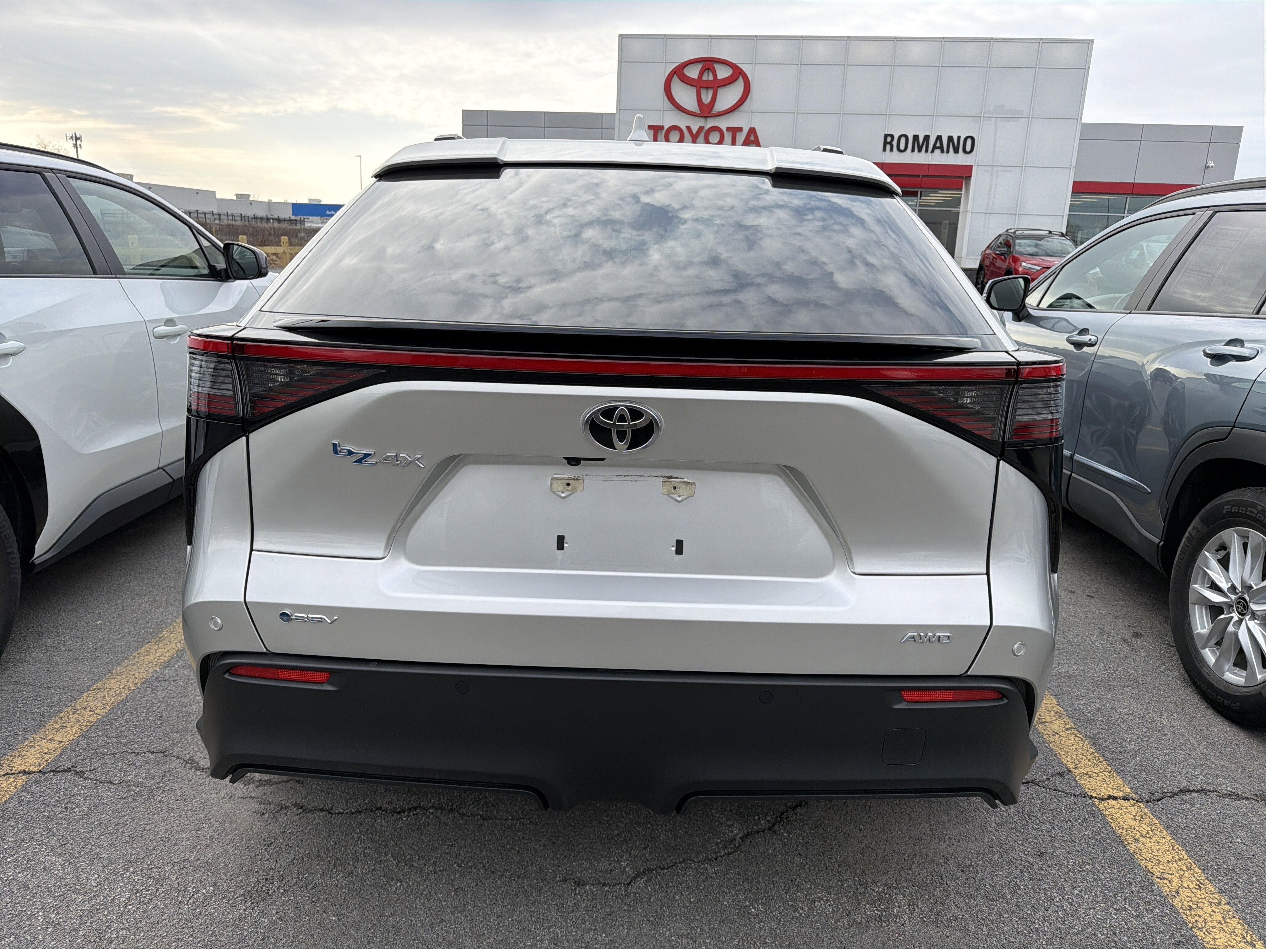 2025 Toyota bZ4X XLE