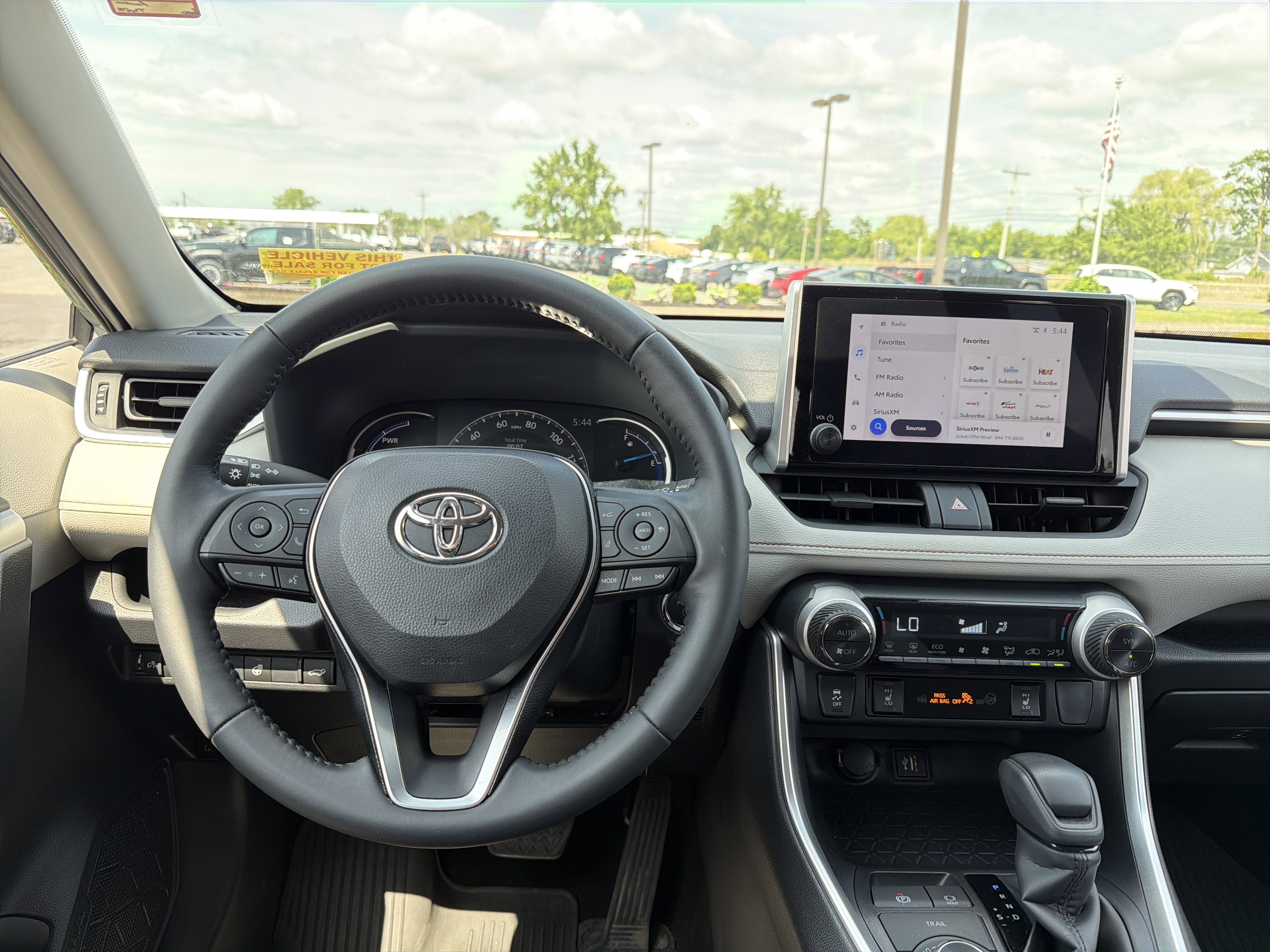 2023 Toyota RAV4 Hybrid XLE