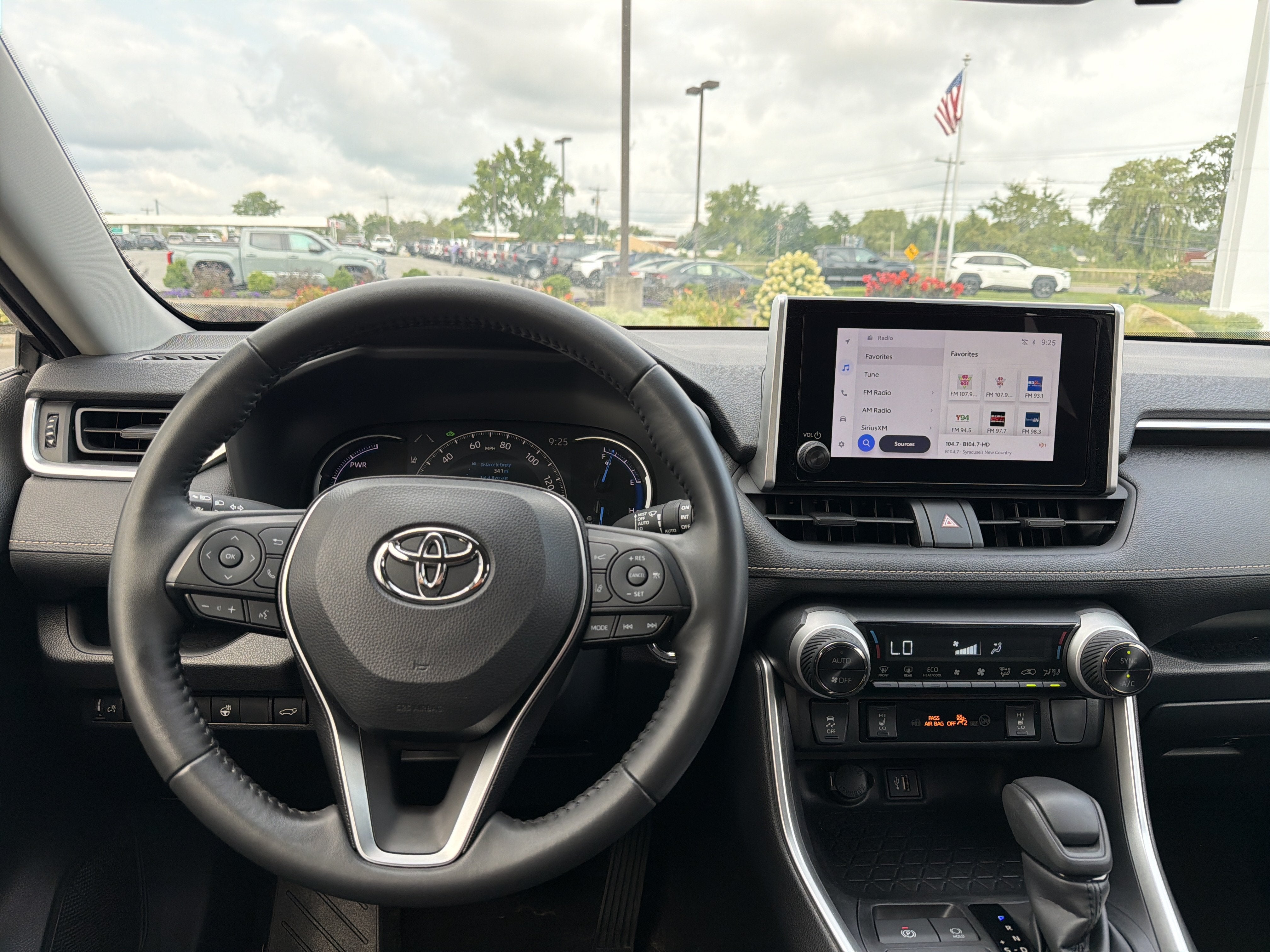 2023 Toyota RAV4 Hybrid XLE