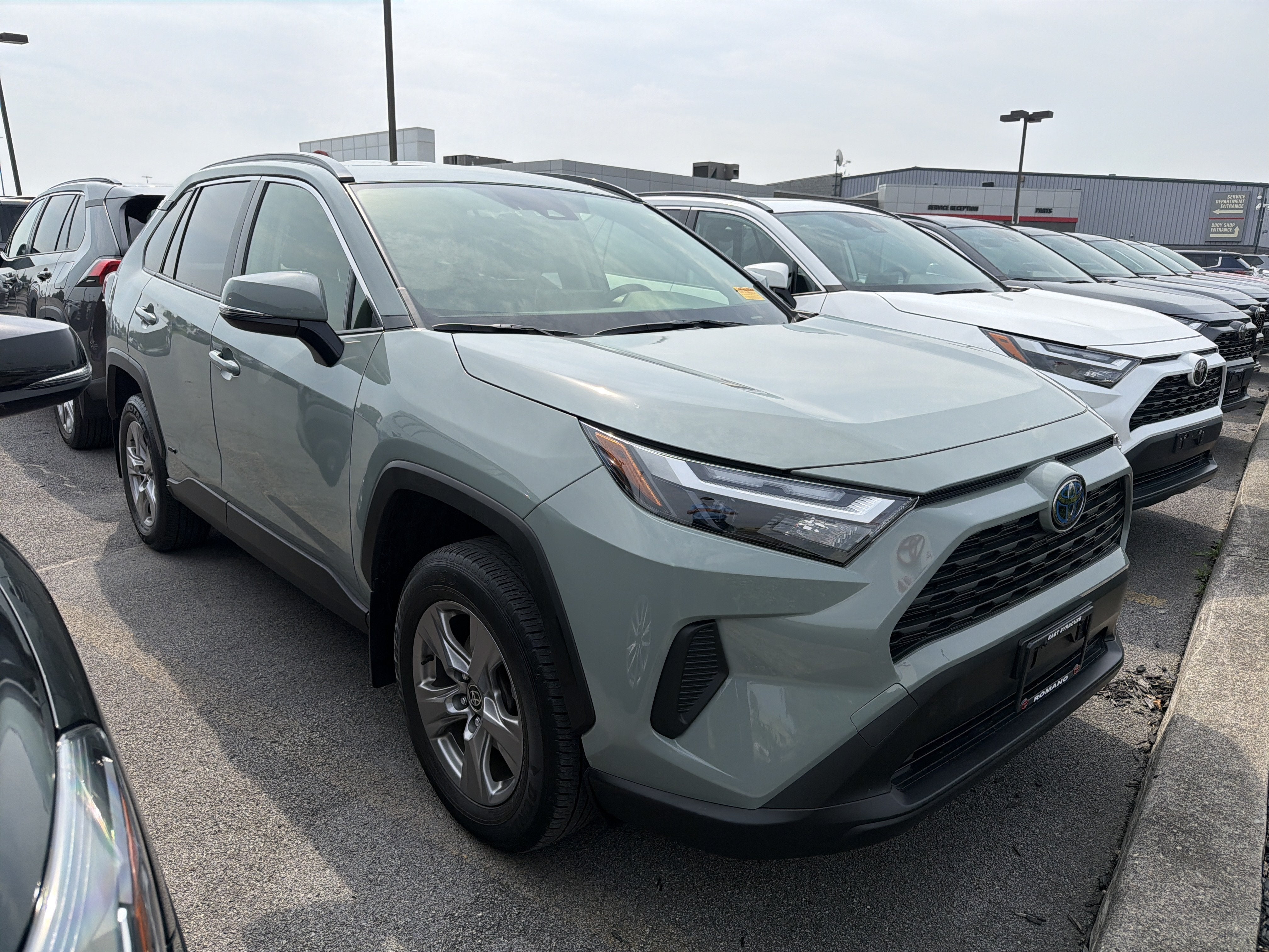 2023 Toyota RAV4 Hybrid XLE