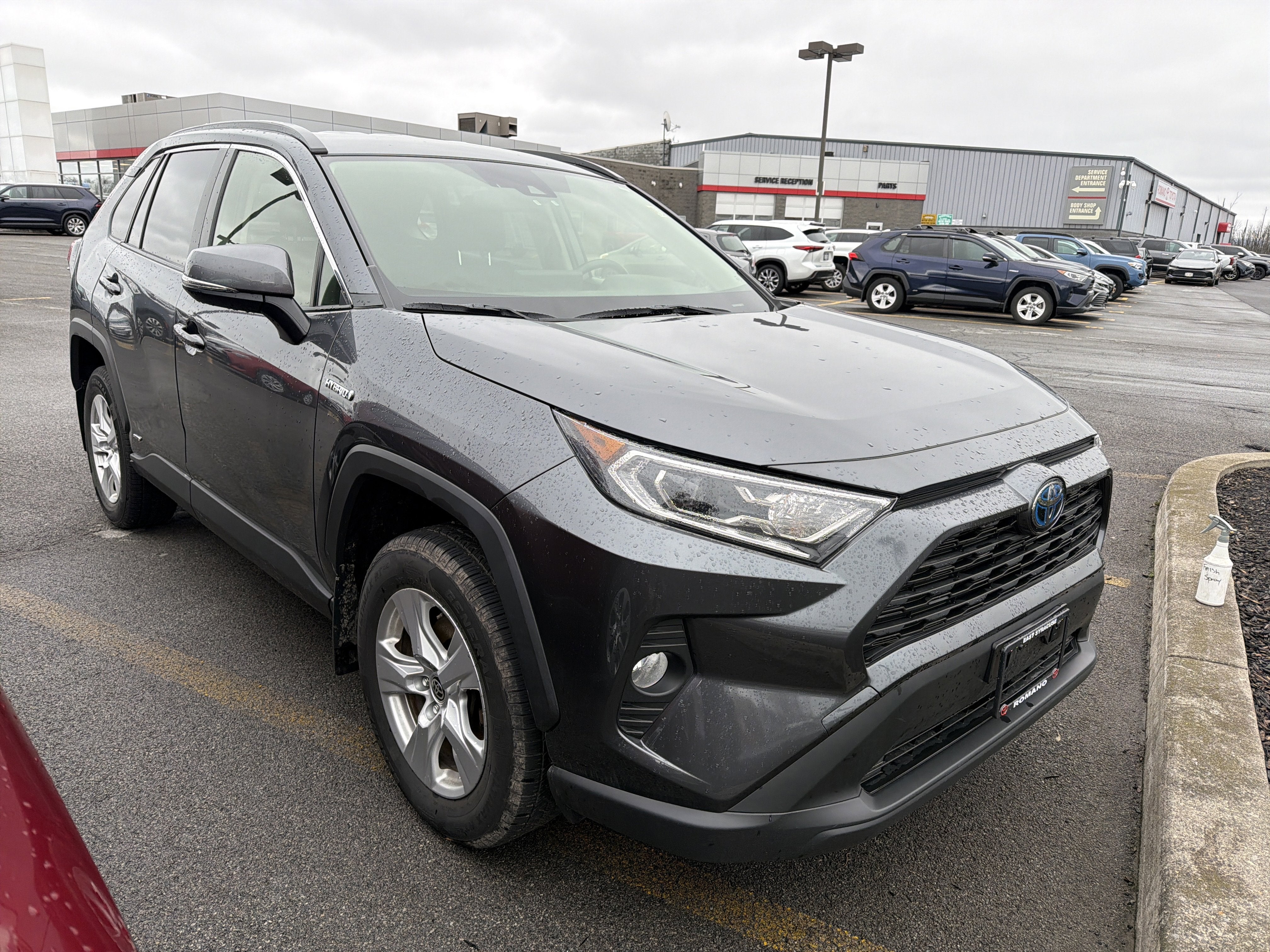 2021 Toyota RAV4 Hybrid XLE