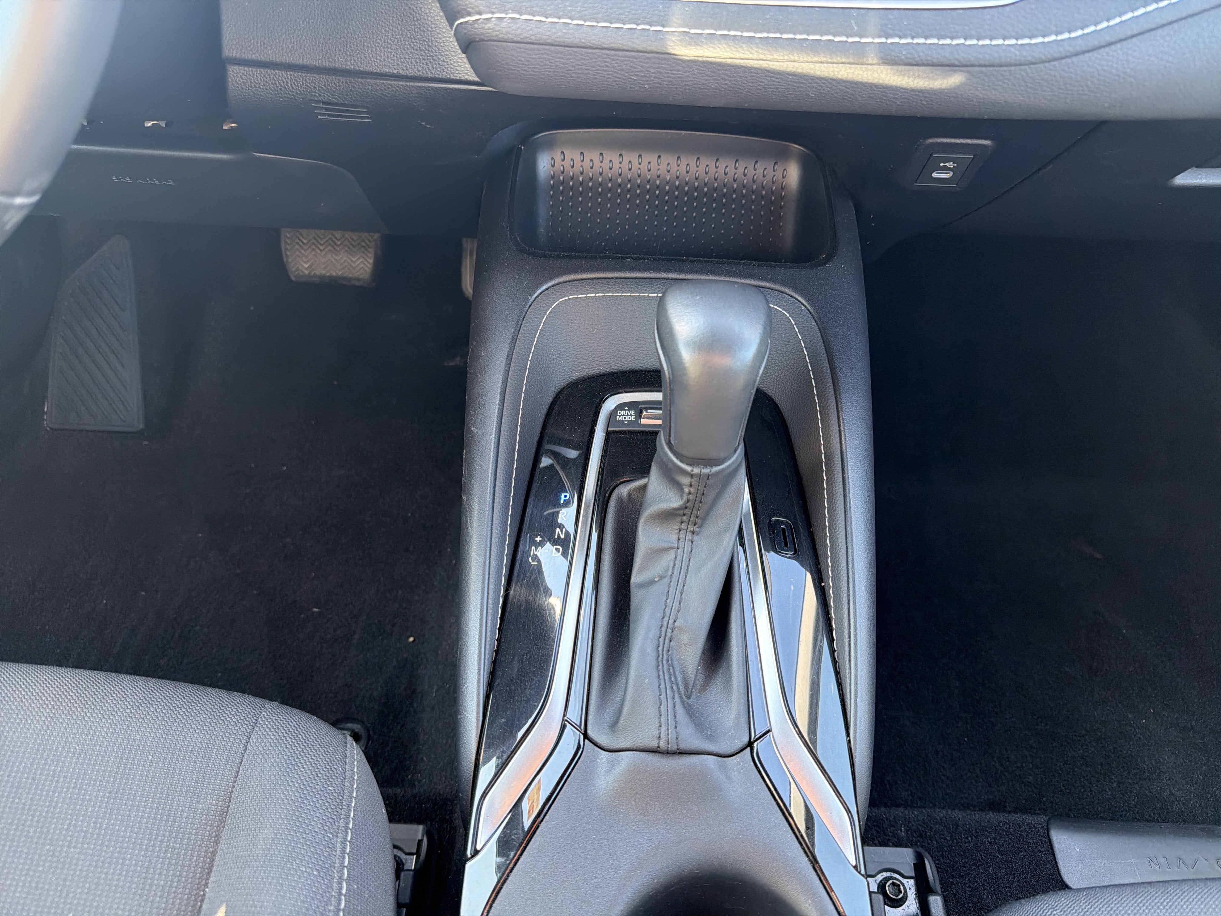 2023 Toyota Corolla Hatchback SE