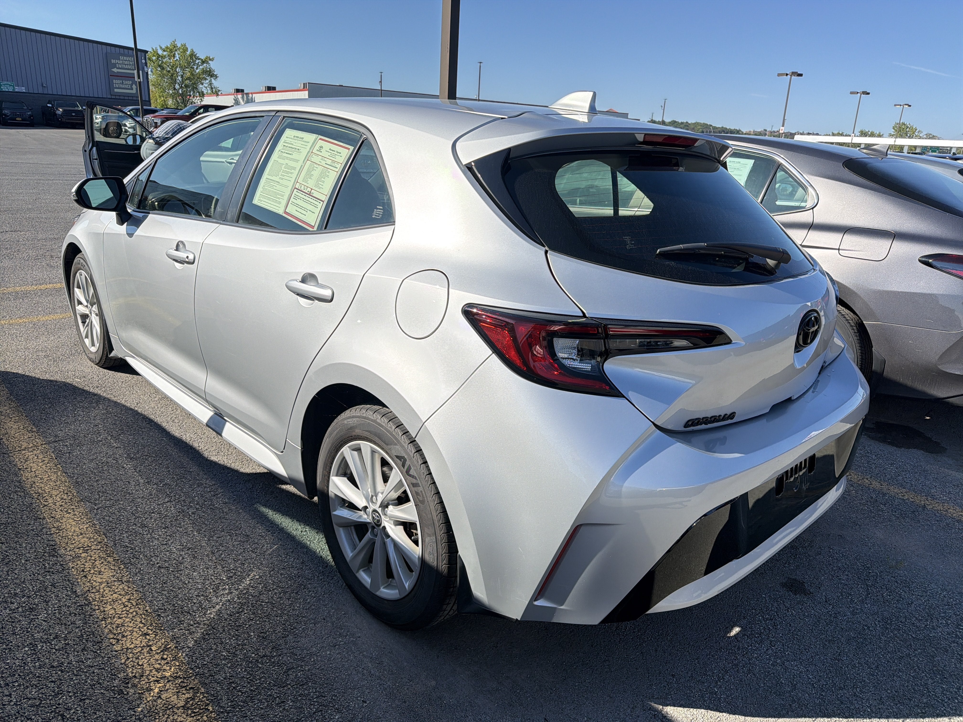2023 Toyota Corolla Hatchback SE