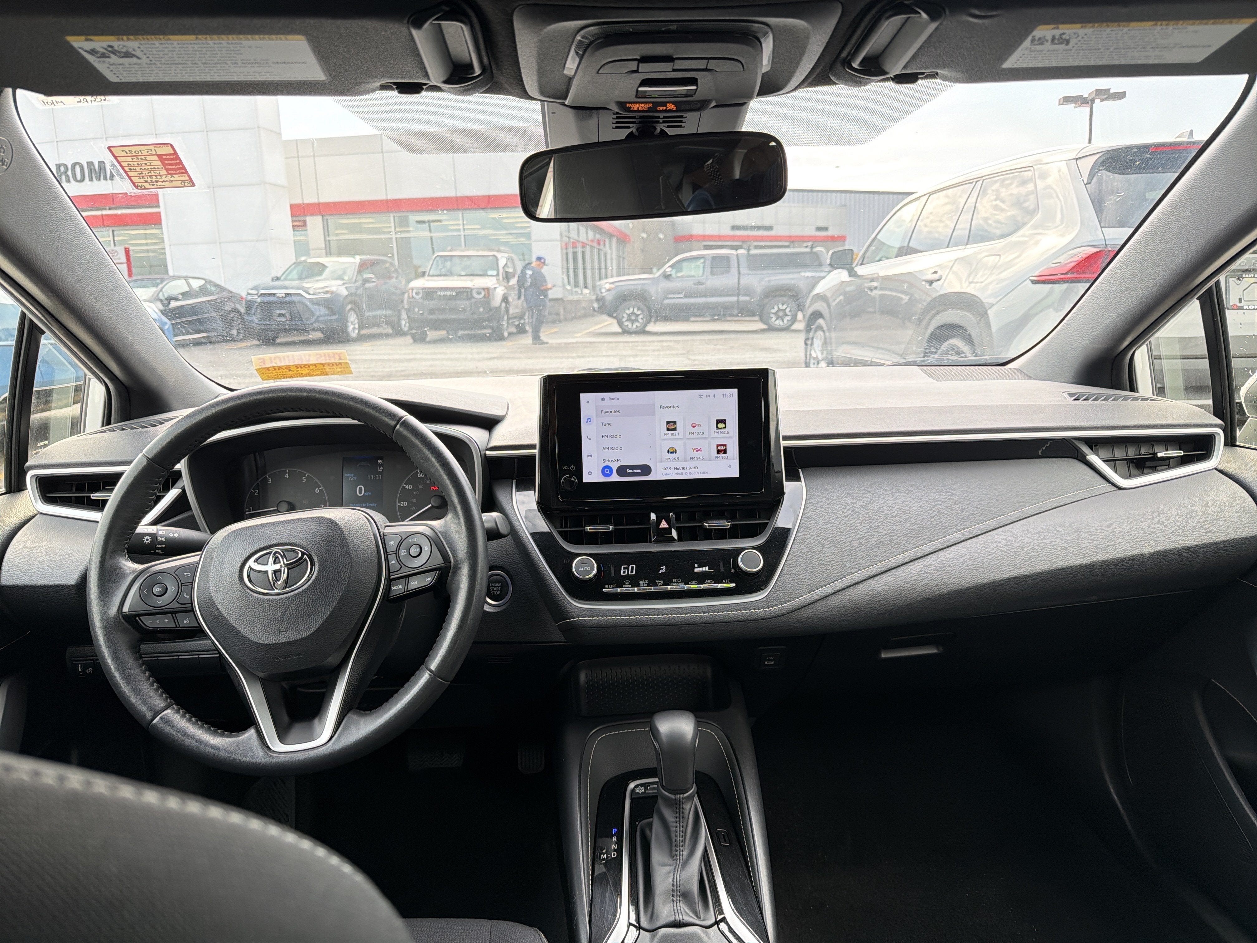 2024 Toyota Corolla Hatchback SE