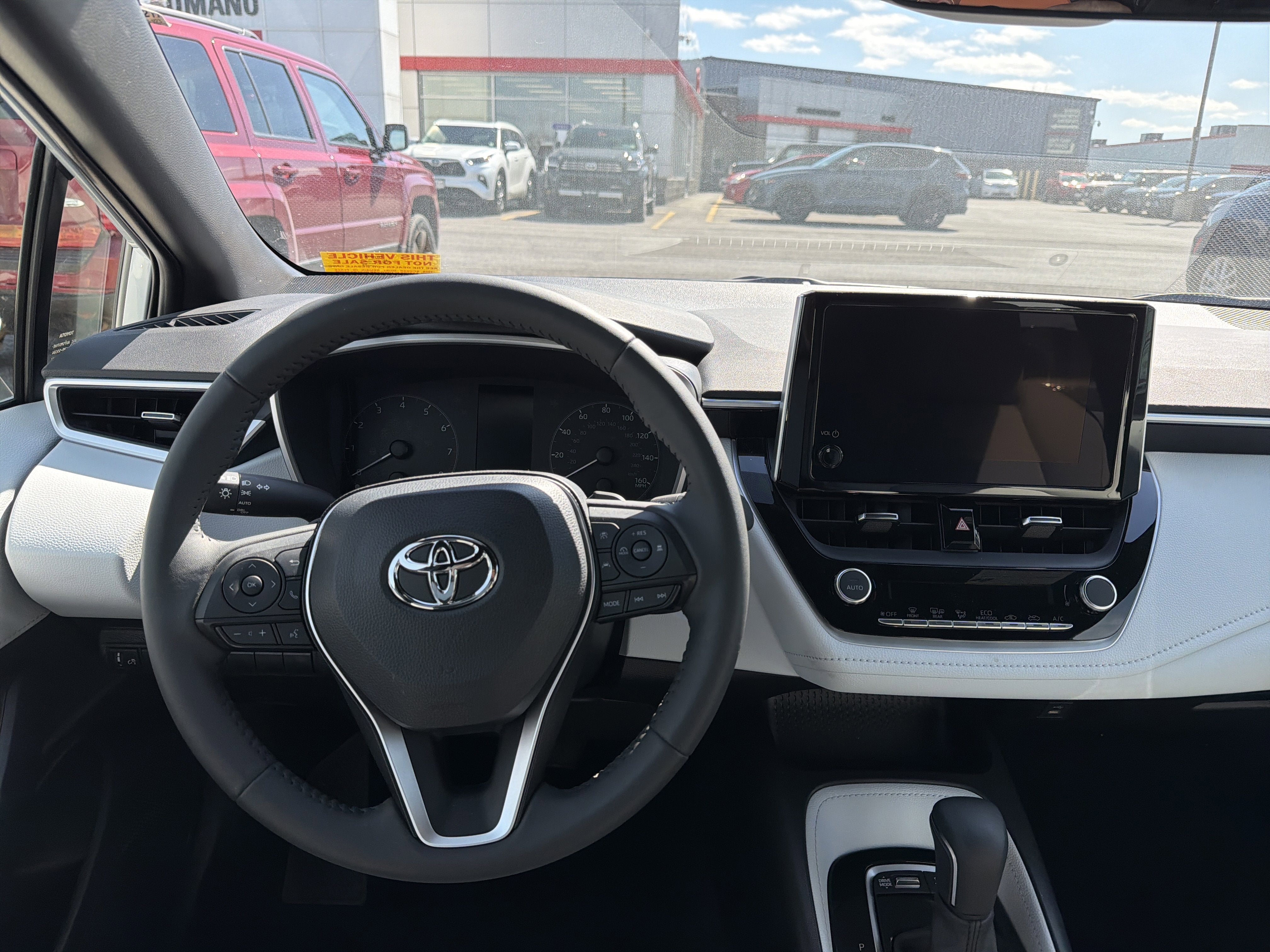 2024 Toyota Corolla Hatchback SE