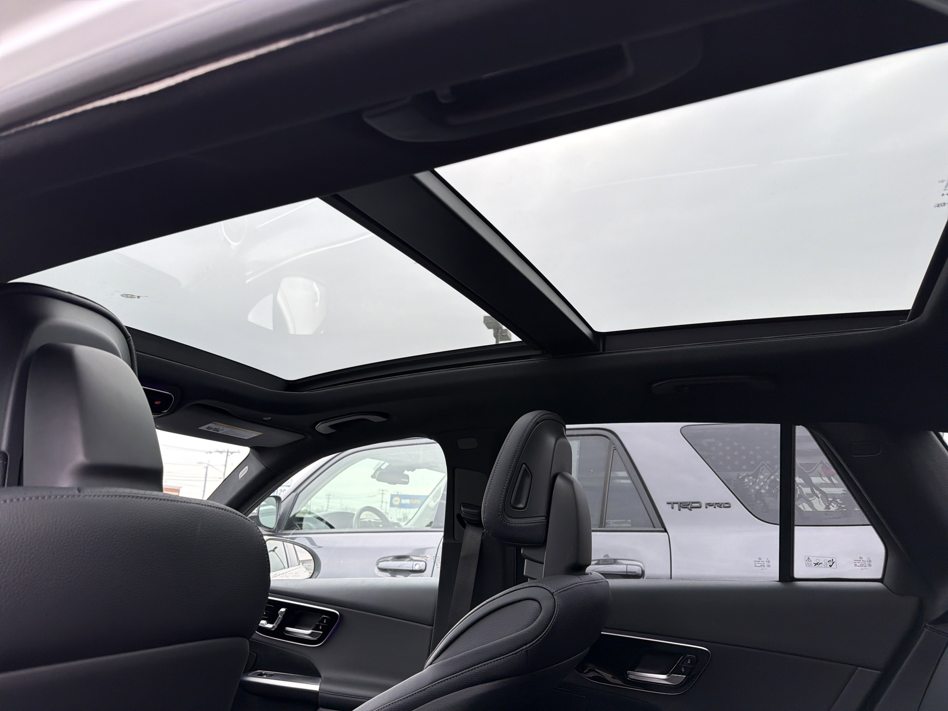 2025 Mercedes-Benz GLC GLC 300