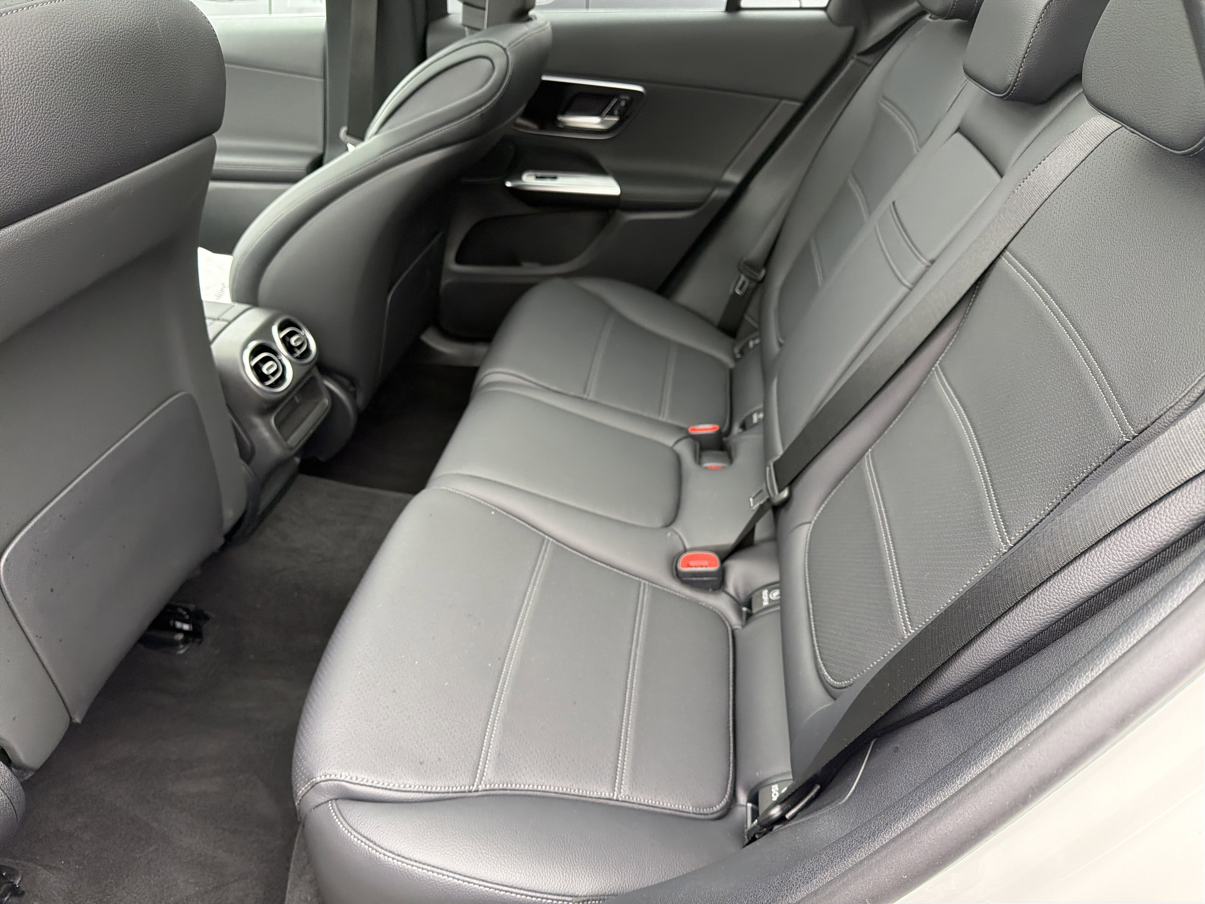 2025 Mercedes-Benz GLC GLC 300