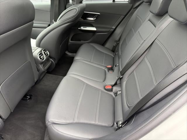 2025 Mercedes-Benz GLC GLC 300