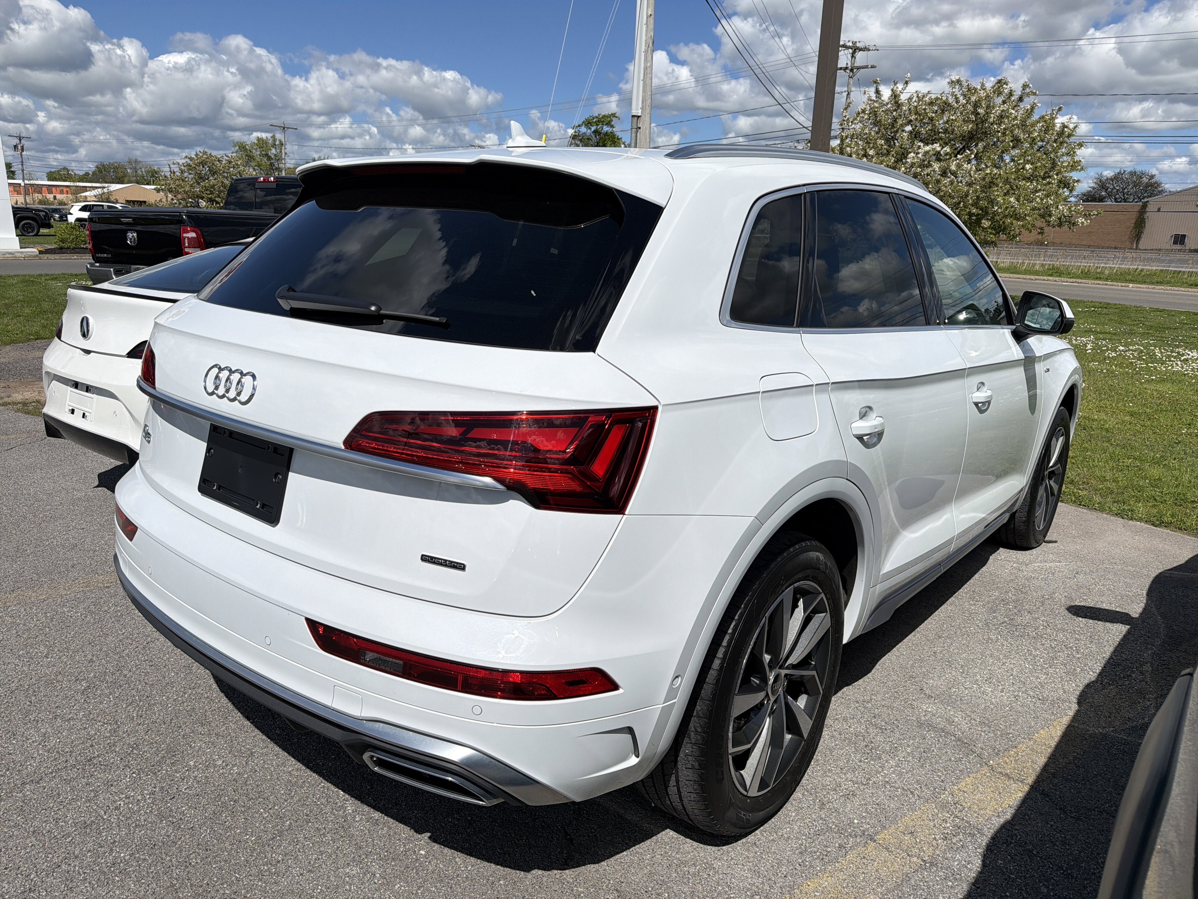 2023 Audi Q5 S line Prestige