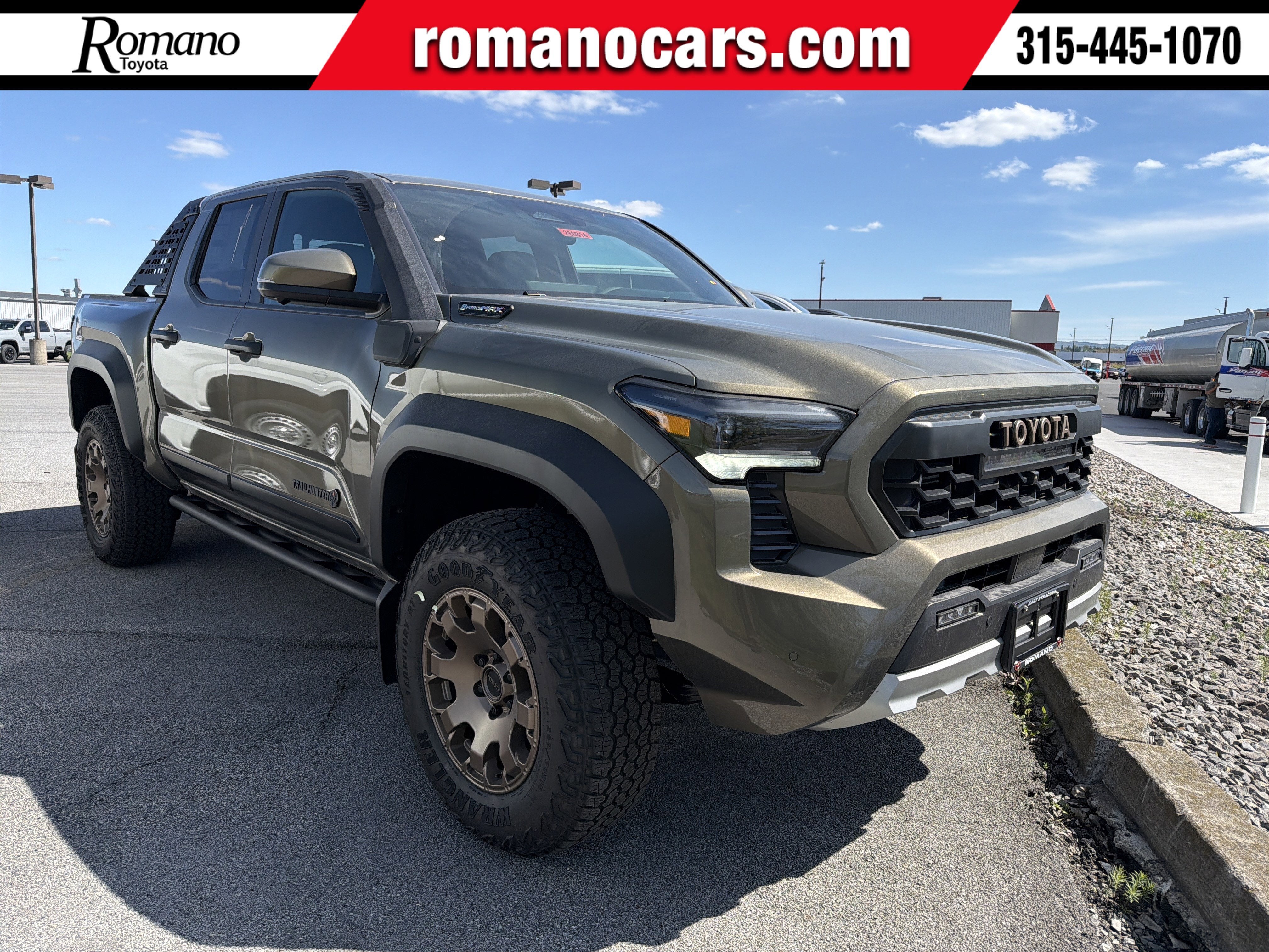 2026 Toyota Tacoma i-FORCE MAX Tacoma Trailhunter
