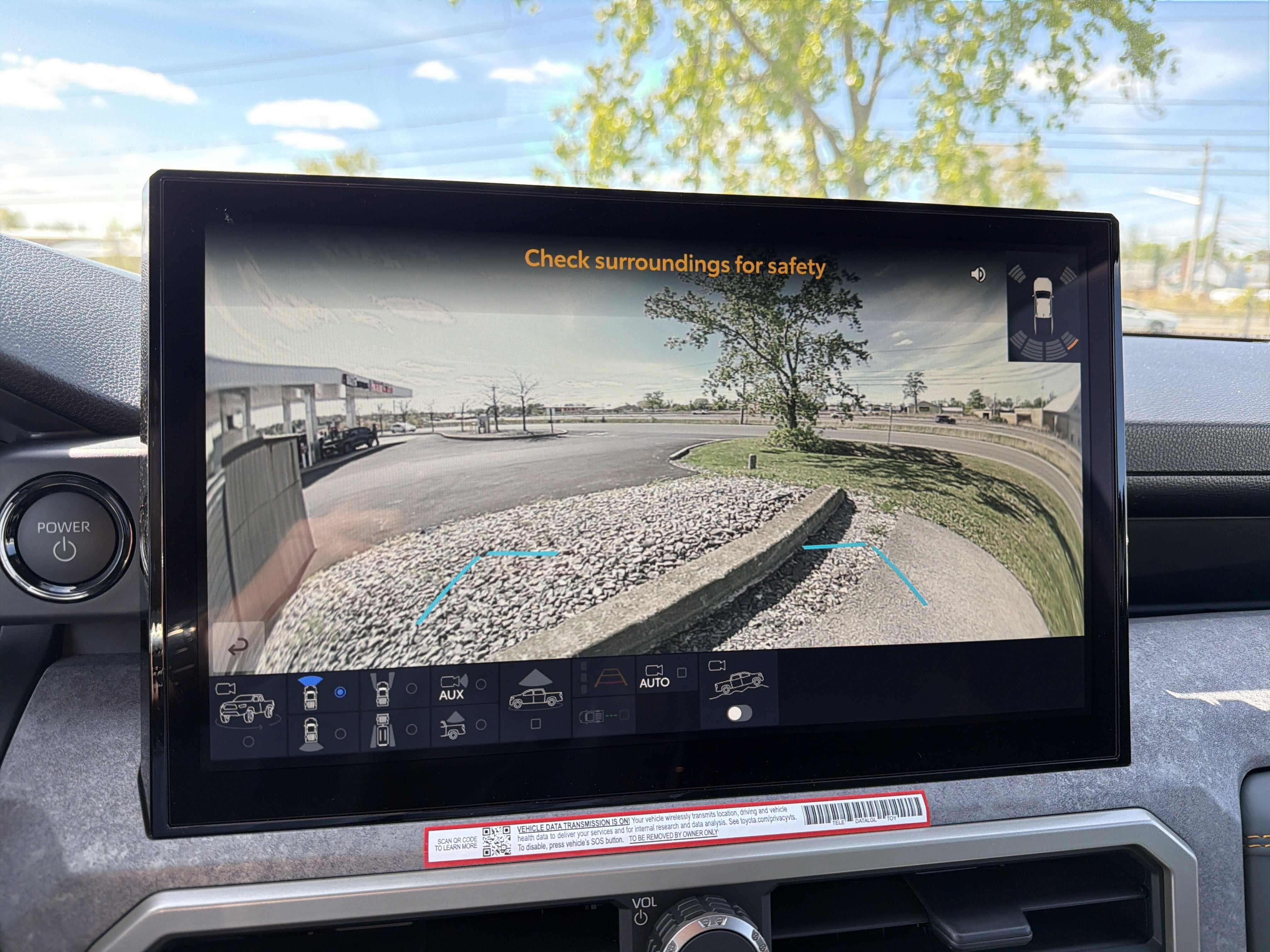 2026 Toyota Tacoma i-FORCE MAX Tacoma Trailhunter
