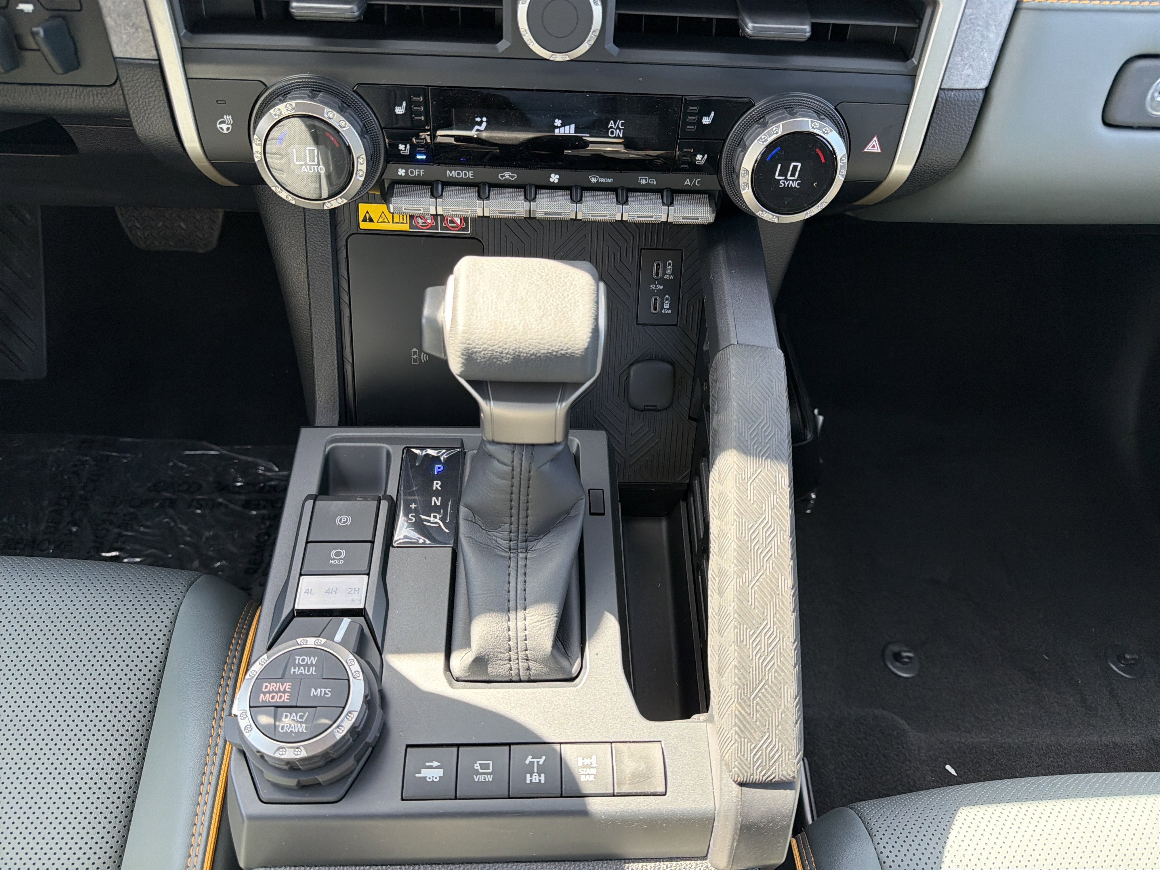 2026 Toyota Tacoma i-FORCE MAX Tacoma Trailhunter