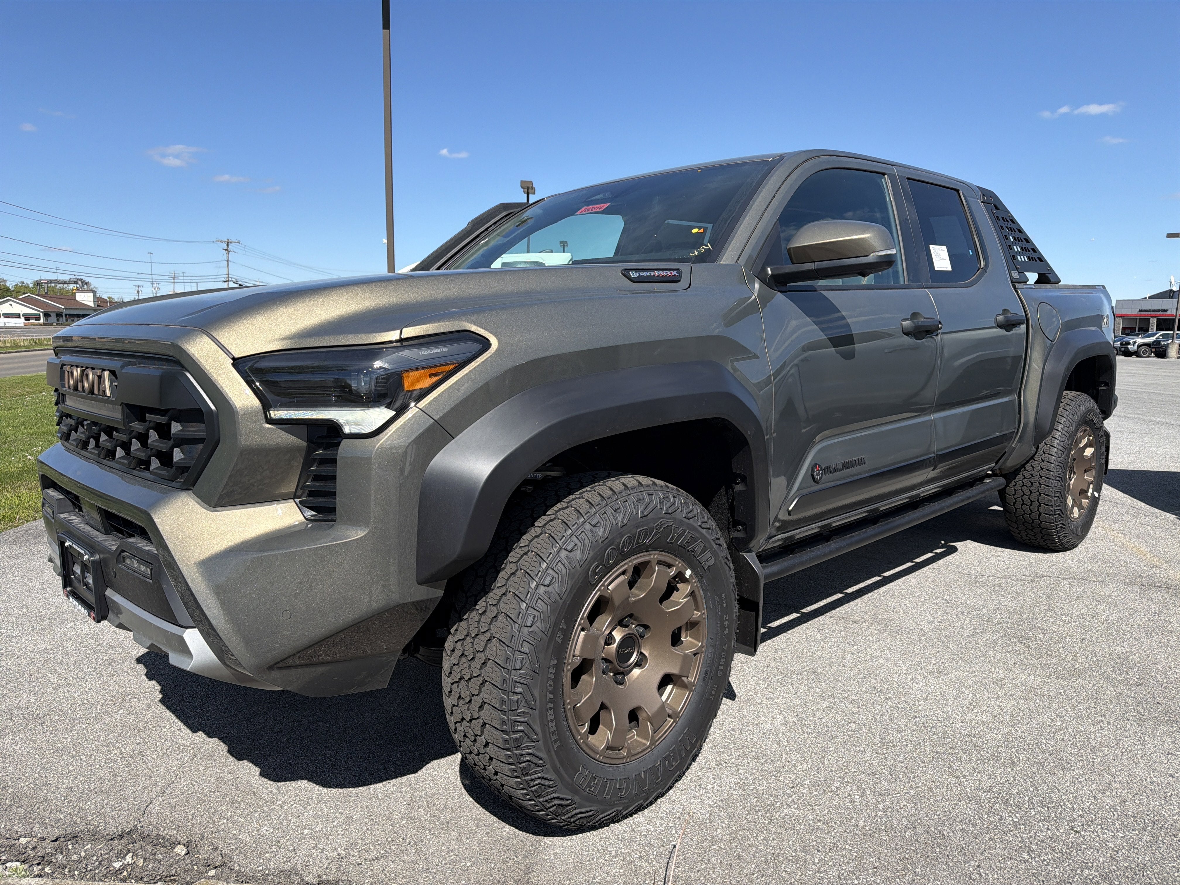 2026 Toyota Tacoma i-FORCE MAX Tacoma Trailhunter