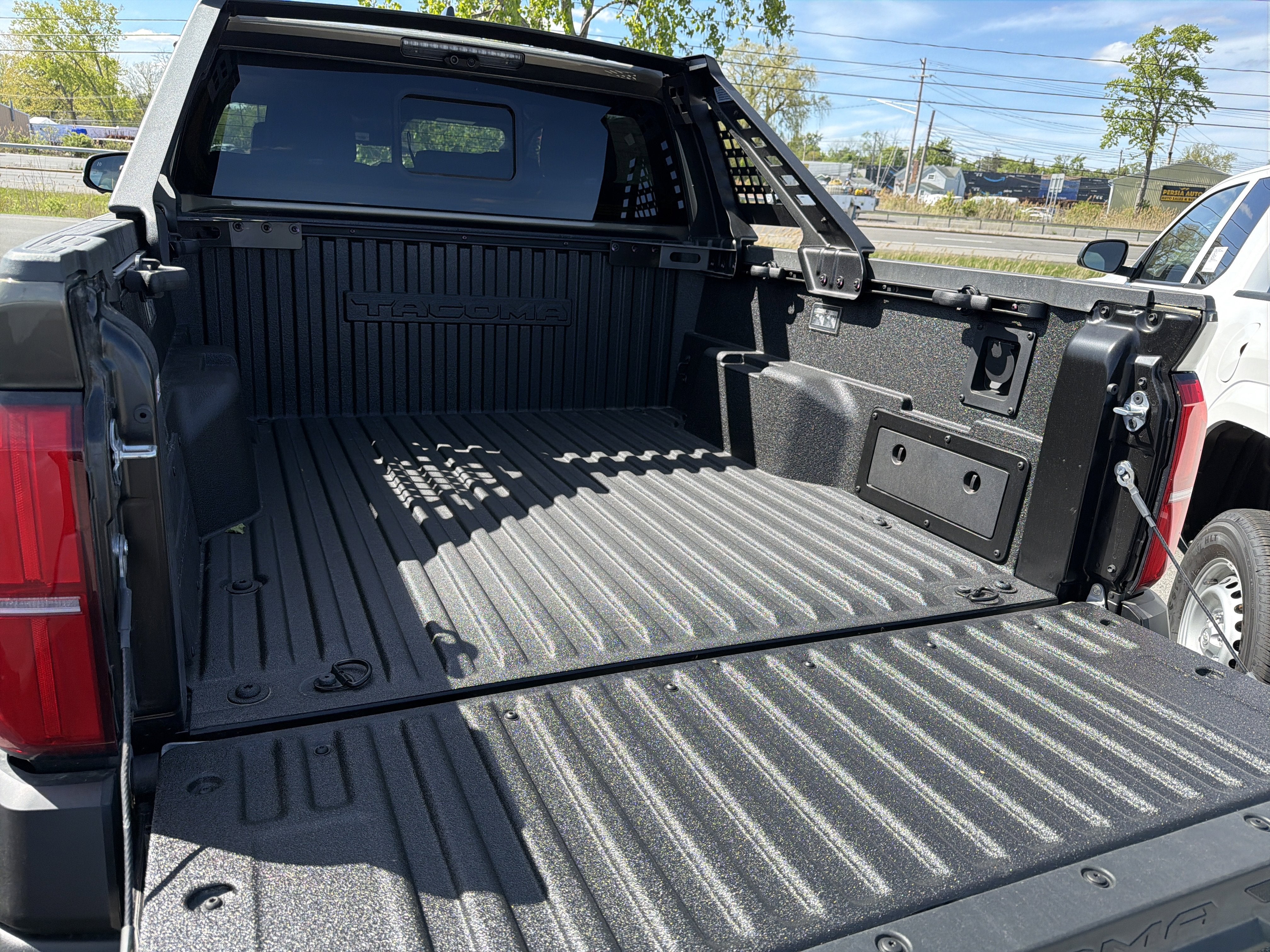 2026 Toyota Tacoma i-FORCE MAX Tacoma Trailhunter