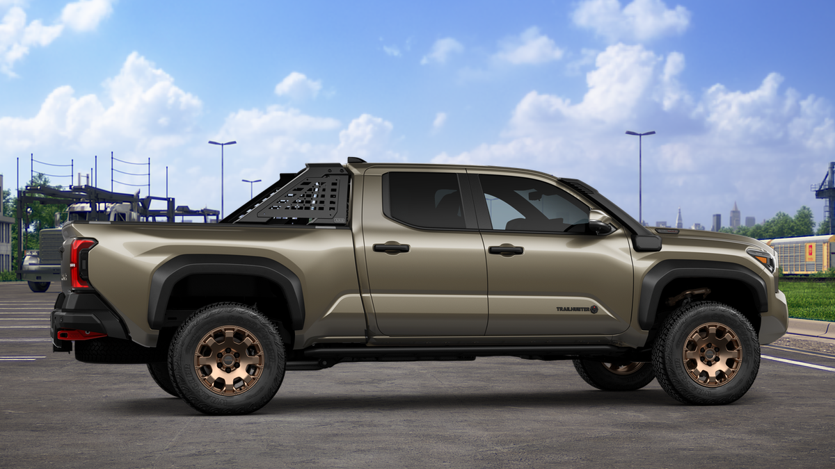 2026 Toyota Tacoma i-FORCE MAX Tacoma Trailhunter