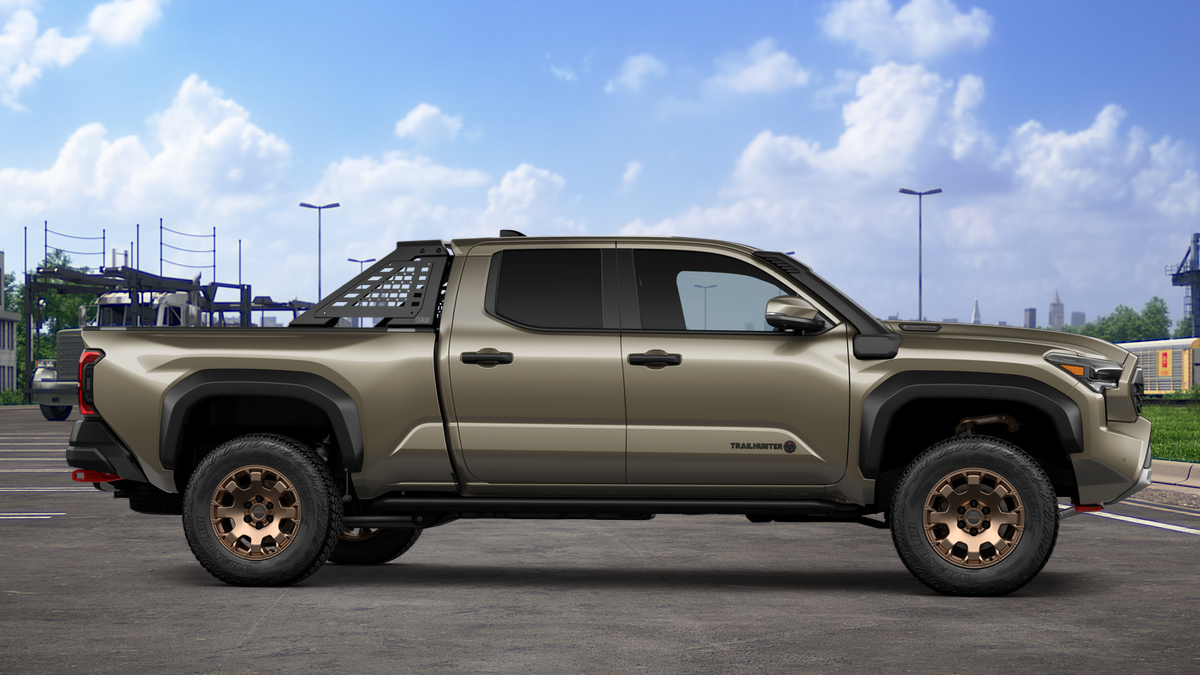 2026 Toyota Tacoma i-FORCE MAX Tacoma Trailhunter